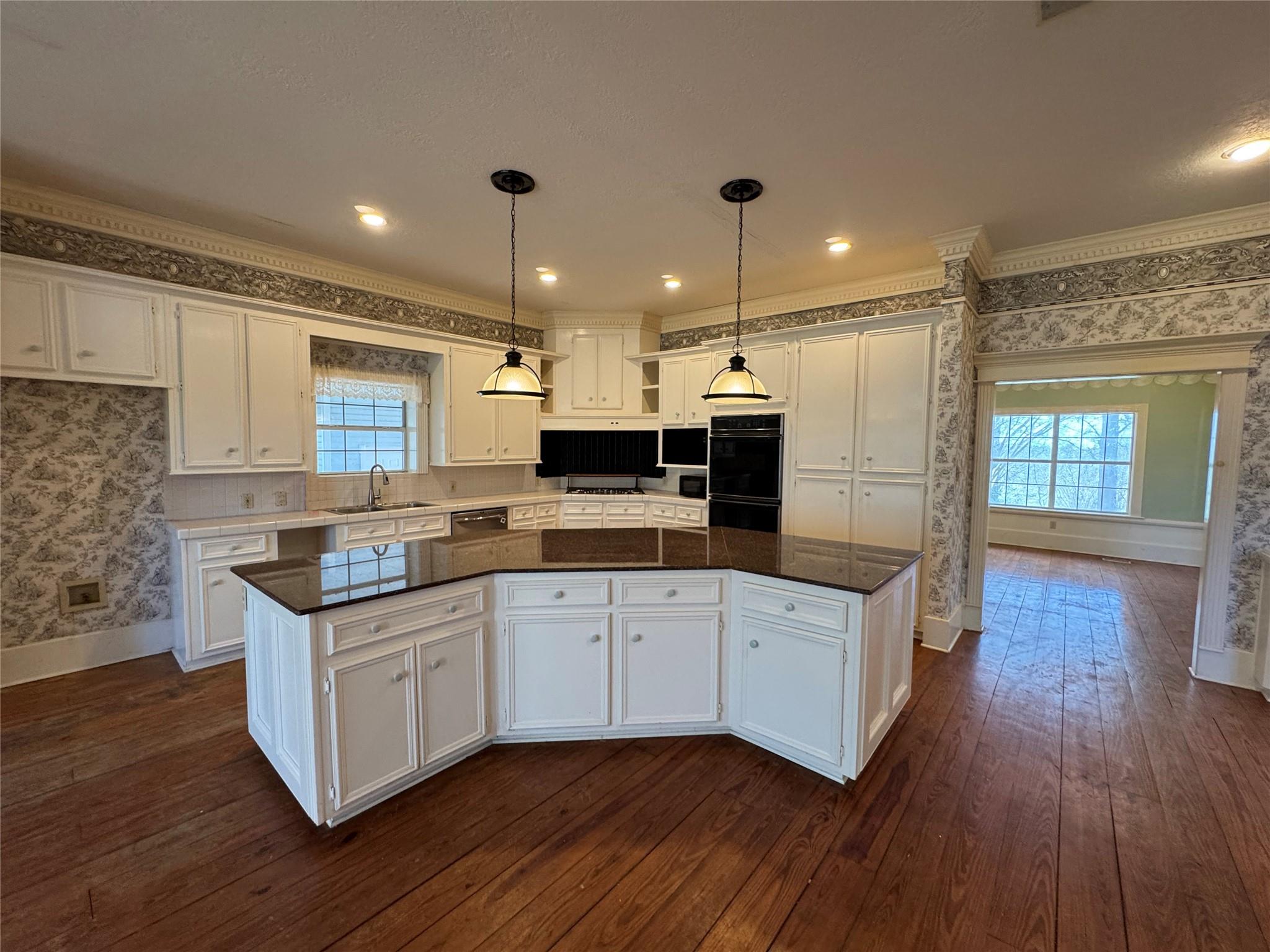 3400 Kirk Cors, Harwood, TX 78632