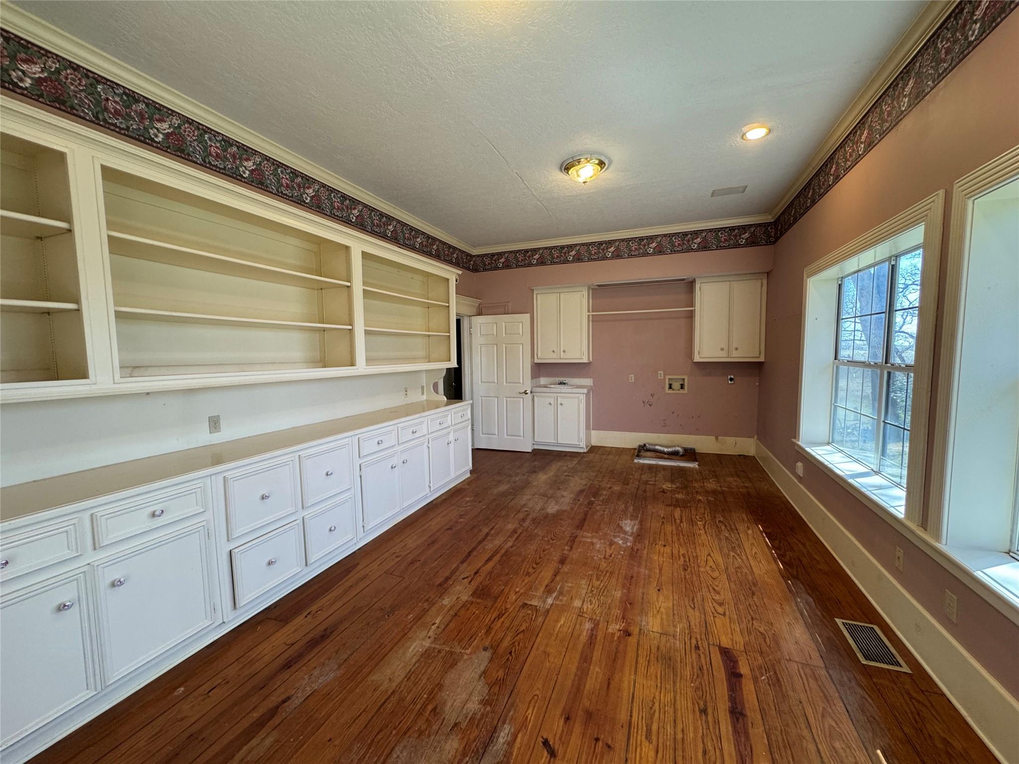 3400 Kirk Cors, Harwood, TX 78632