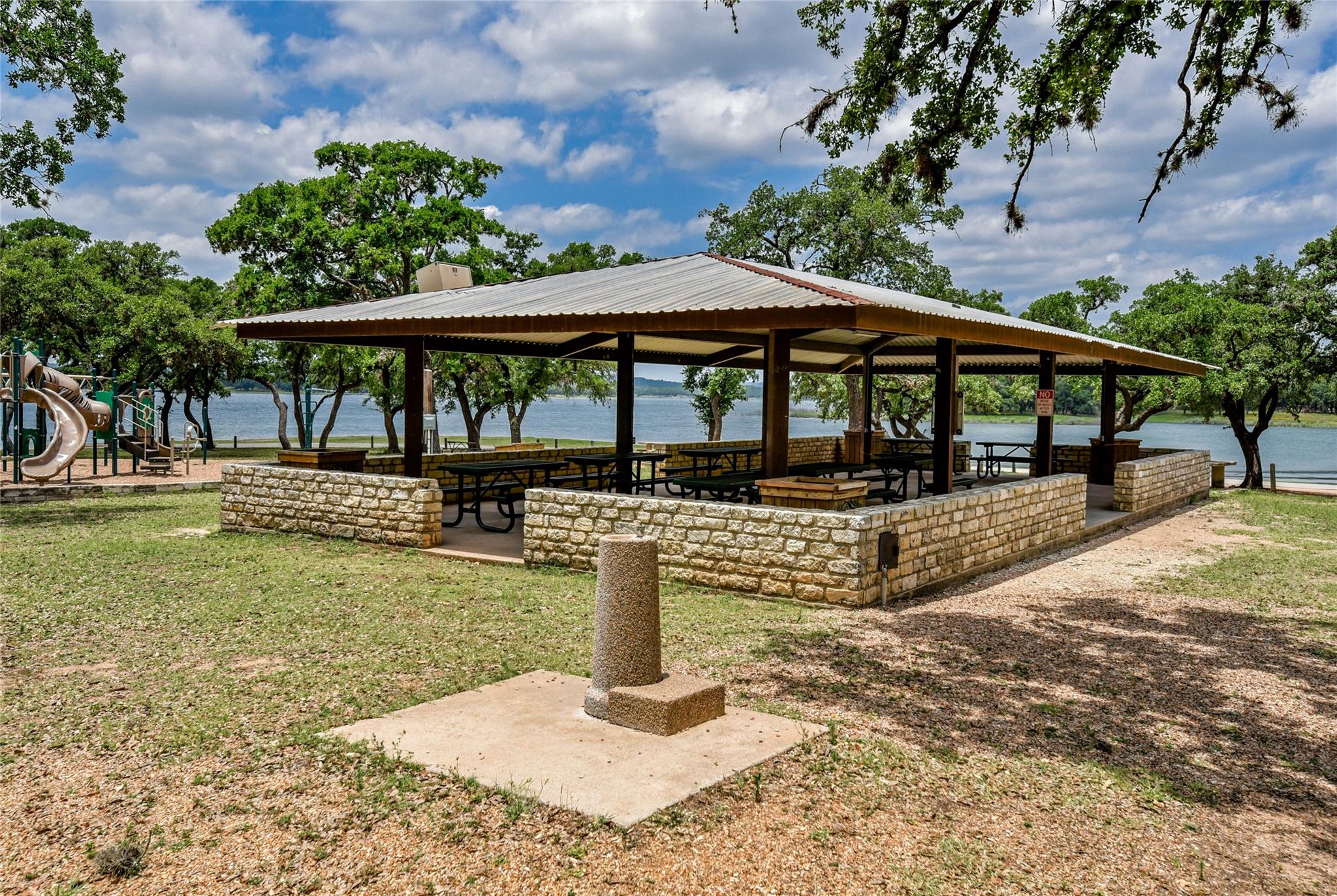 21009 Deede Dr, Lago Vista, TX 78645