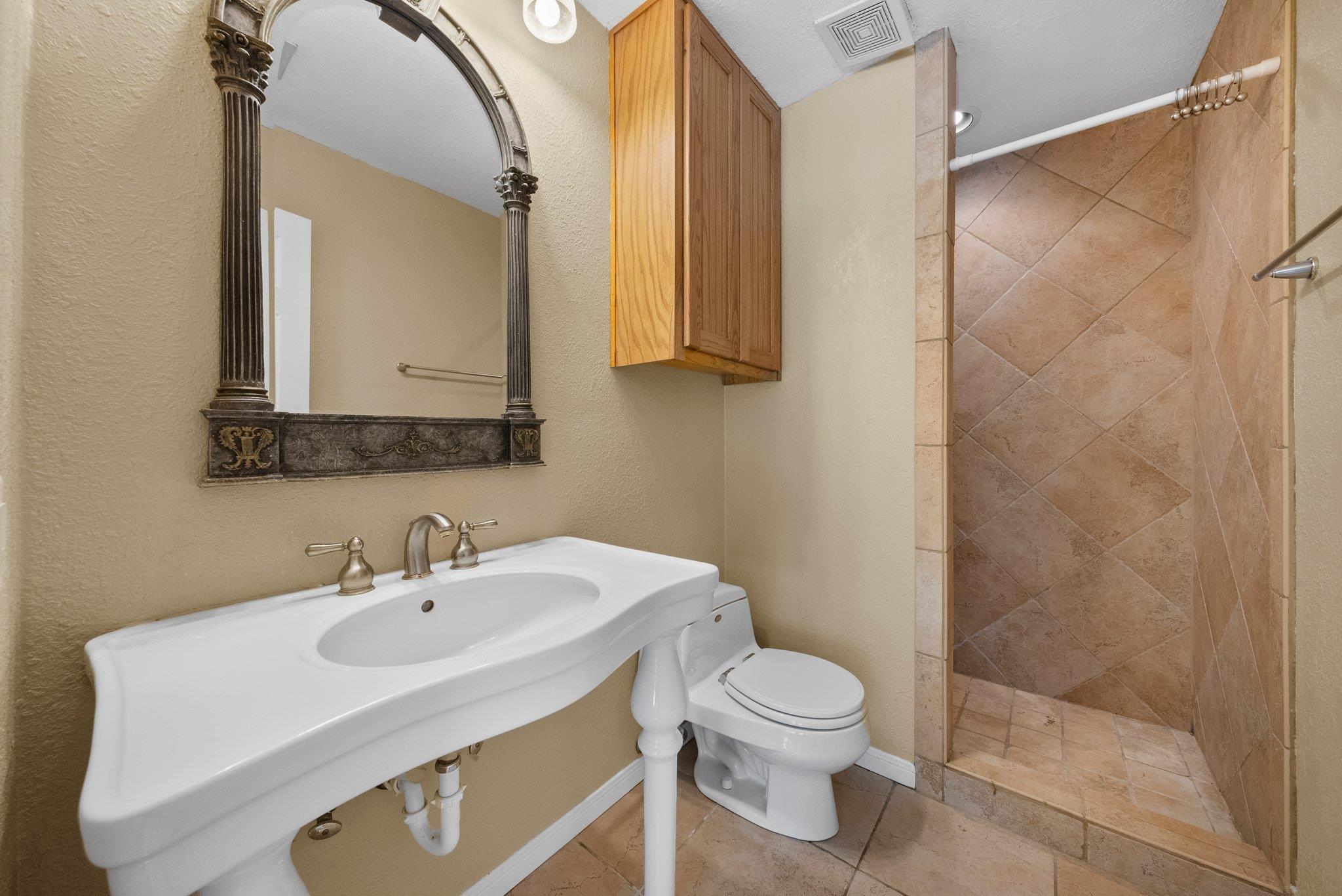 1206 Hi Stirrup # 311, Horseshoe Bay, TX 78657