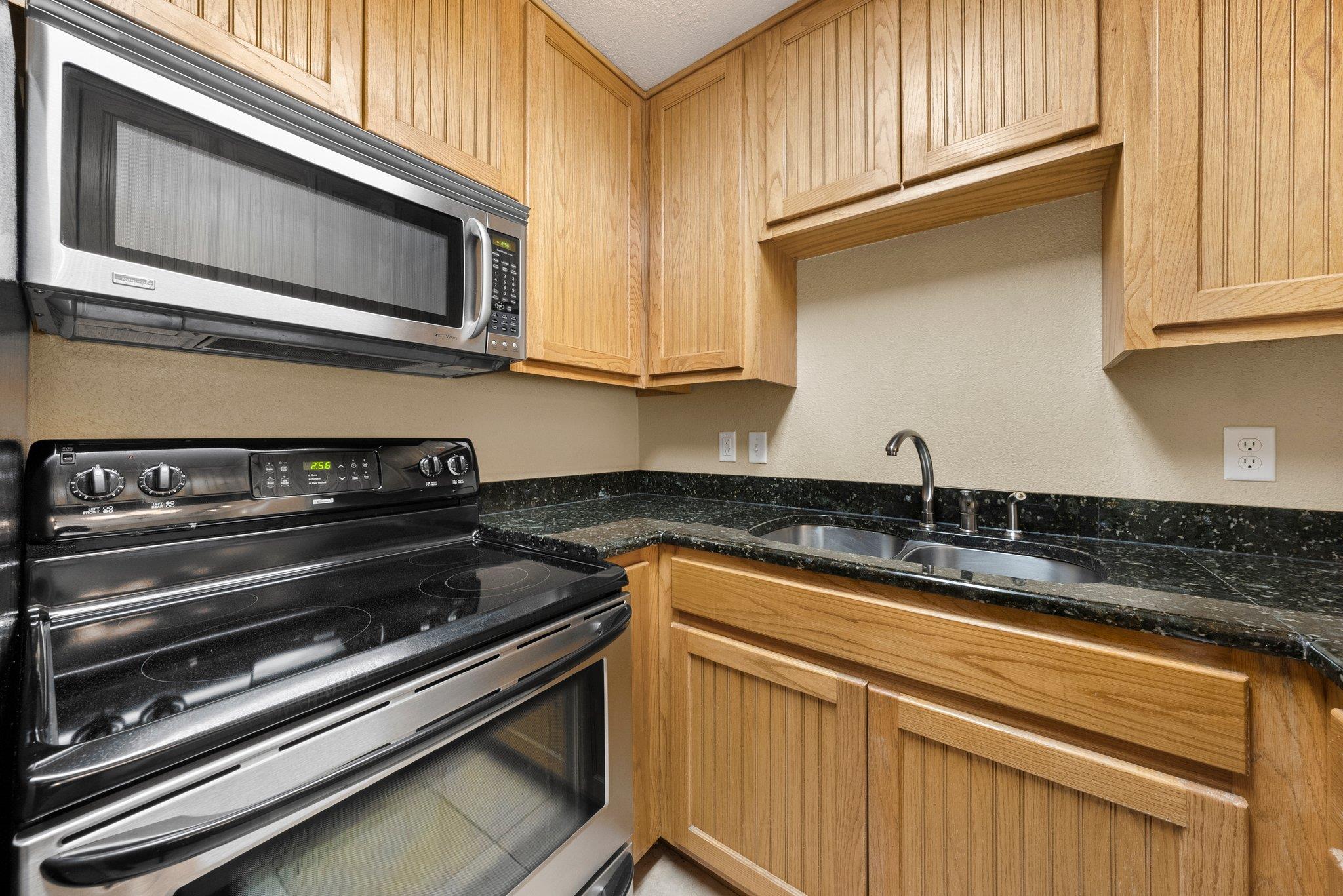 1206 Hi Stirrup # 311, Horseshoe Bay, TX 78657