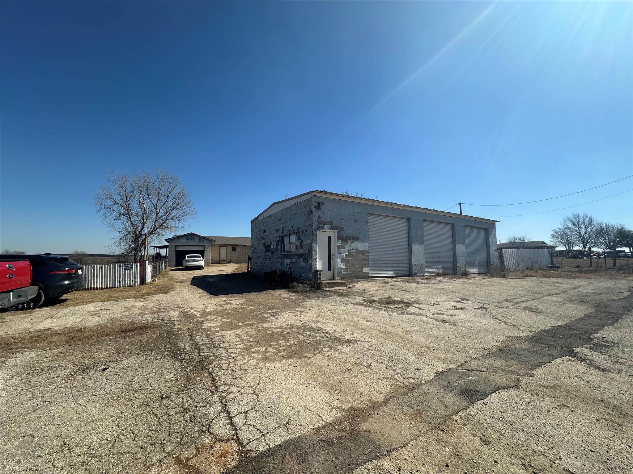 9796 E Us Highway 190, Rogers, TX 76569