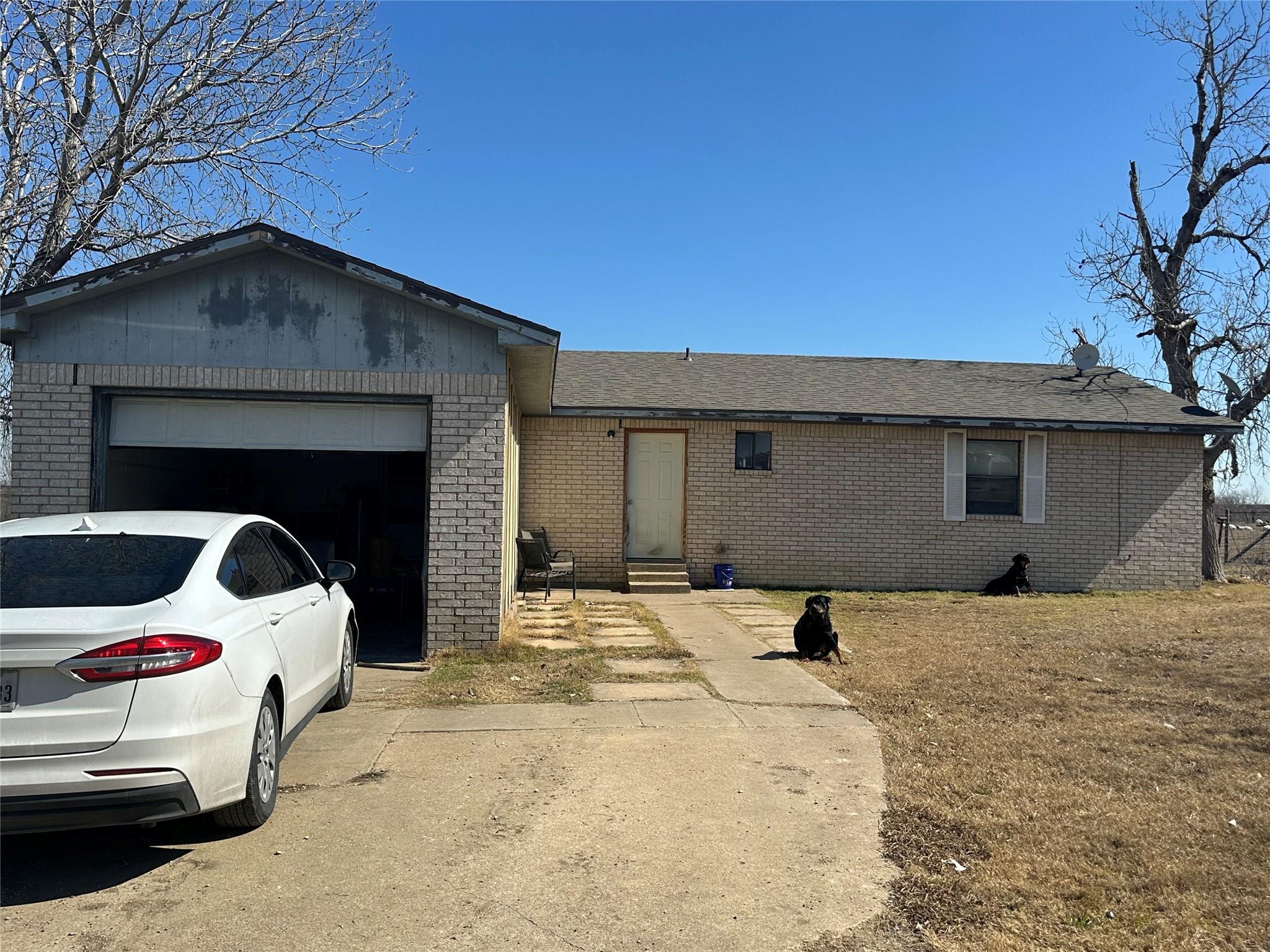 9796 E Us Highway 190, Rogers, TX 76569