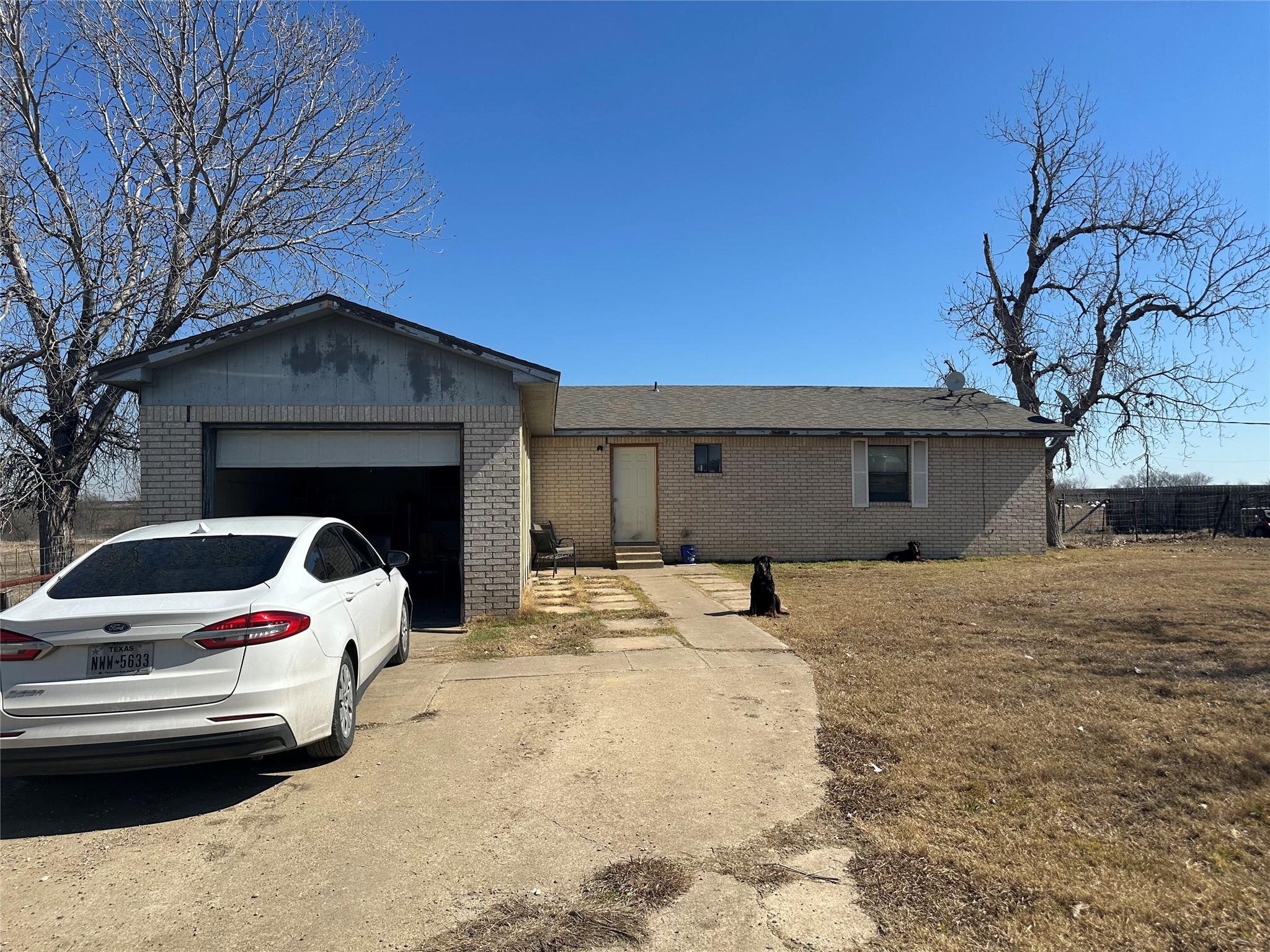 9796 E Us Highway 190, Rogers, TX 76569