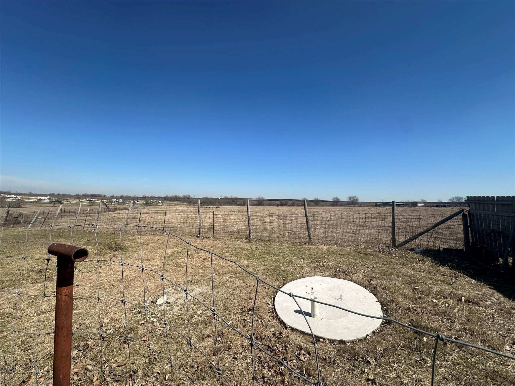 9796 E Us Highway 190, Rogers, TX 76569