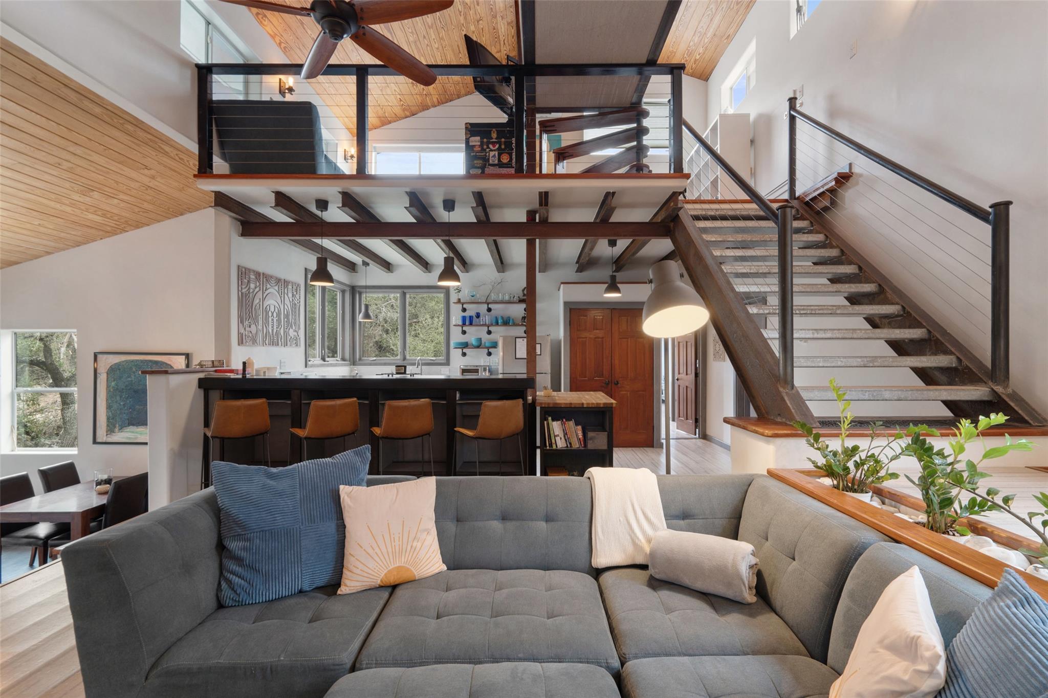 1398 Myers Creek Rd, Dripping Springs, TX 78620
