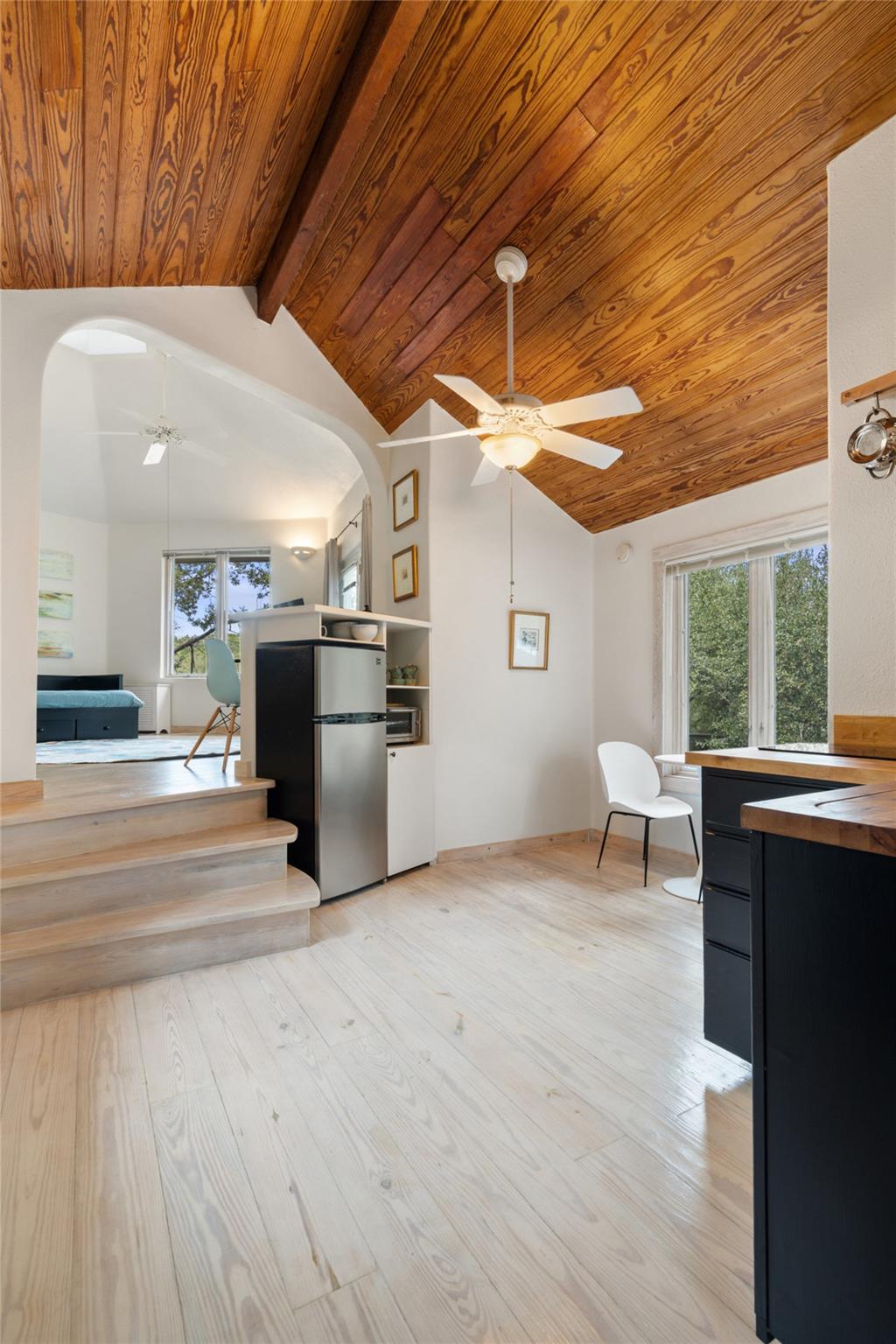1398 Myers Creek Rd, Dripping Springs, TX 78620