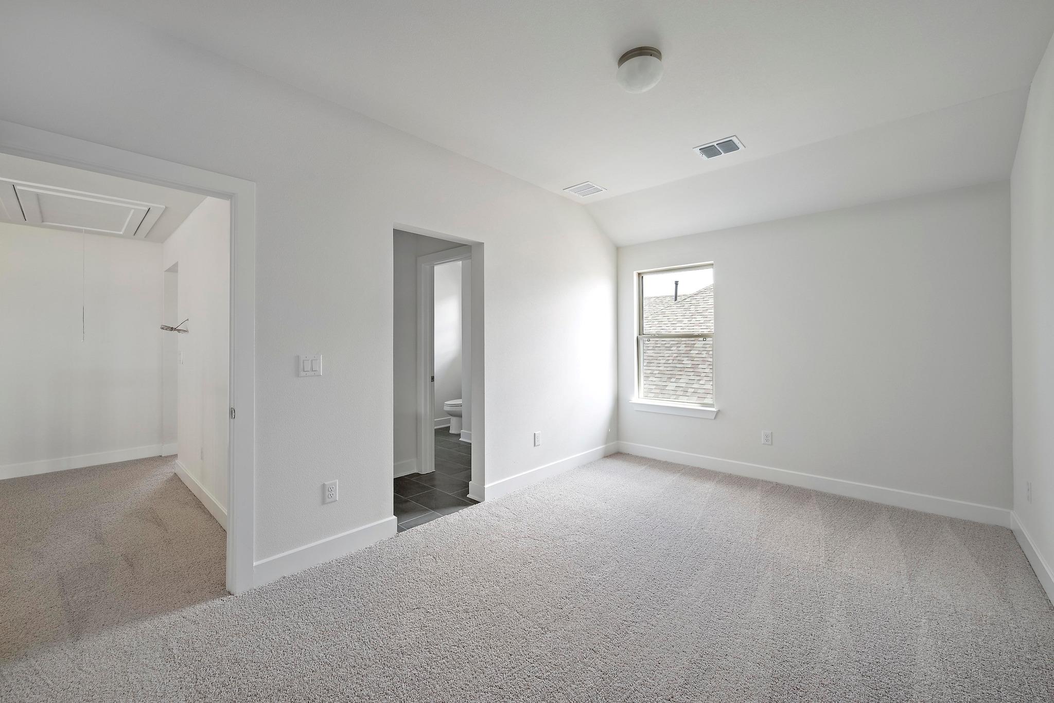 132 Cloverton Cres, Hutto, TX 78634