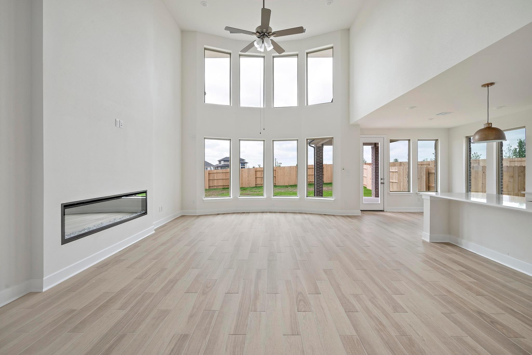 132 Cloverton Cres, Hutto, TX 78634