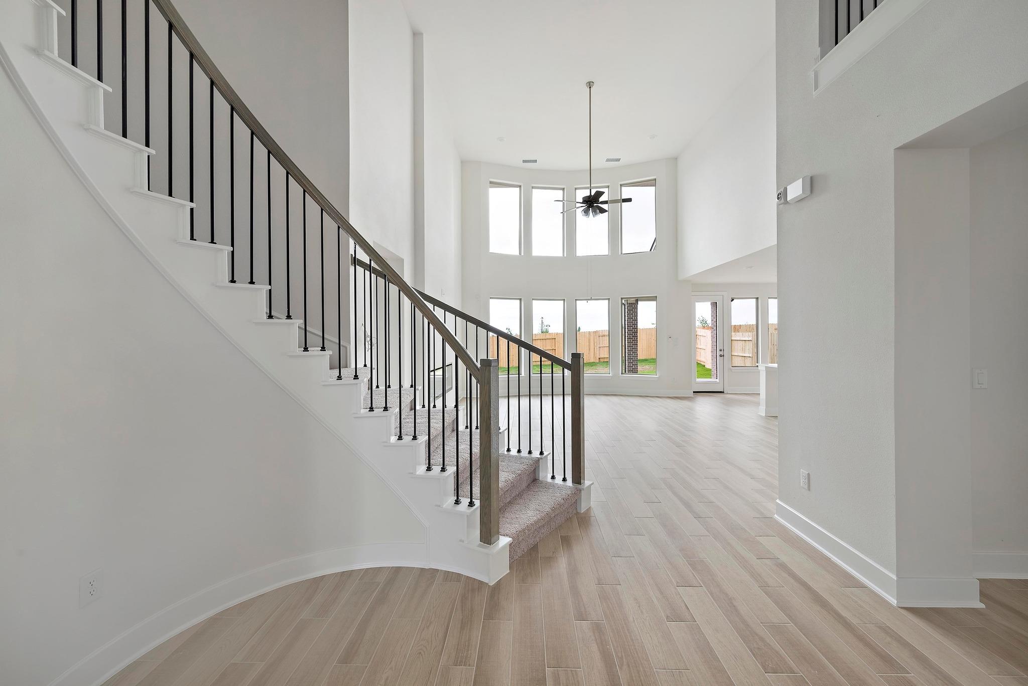 132 Cloverton Cres, Hutto, TX 78634