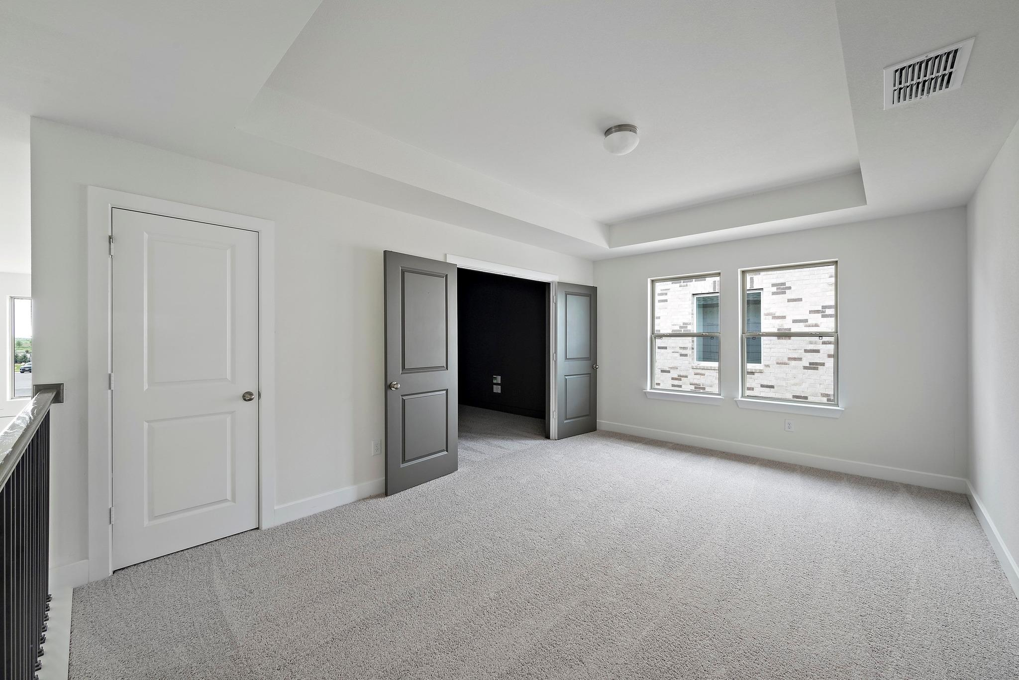 132 Cloverton Cres, Hutto, TX 78634