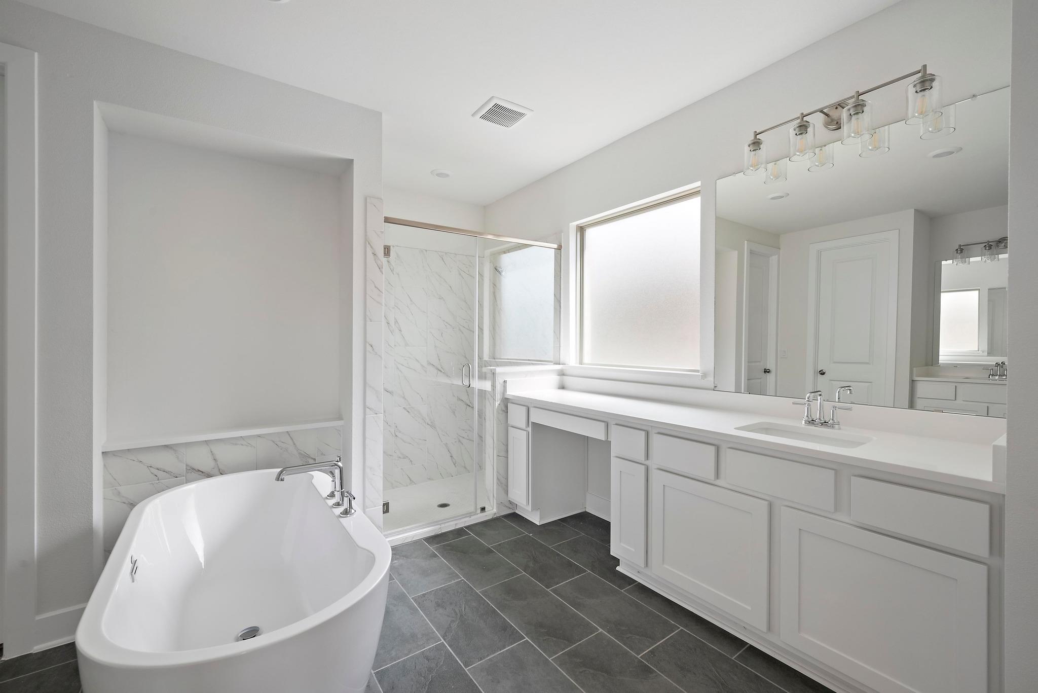 132 Cloverton Cres, Hutto, TX 78634