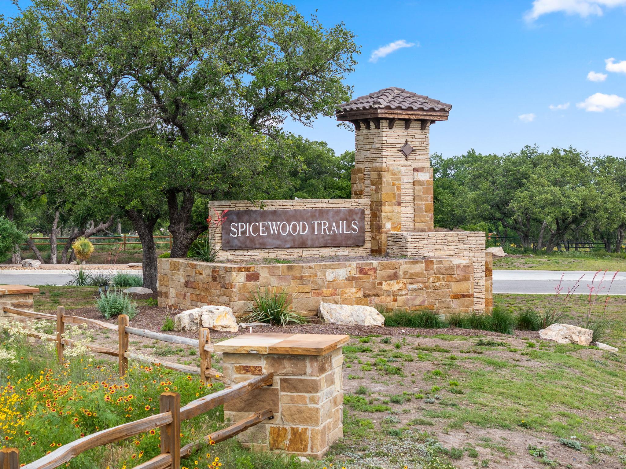 305 Spicewood Trails Dr, Spicewood, TX 78669