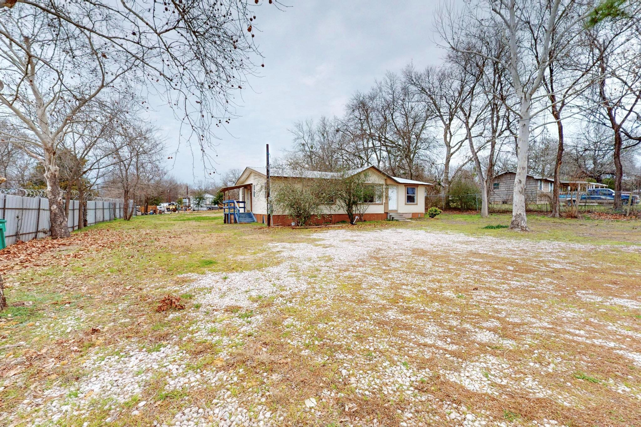 262 Highway 290 E, Elgin, TX 78621