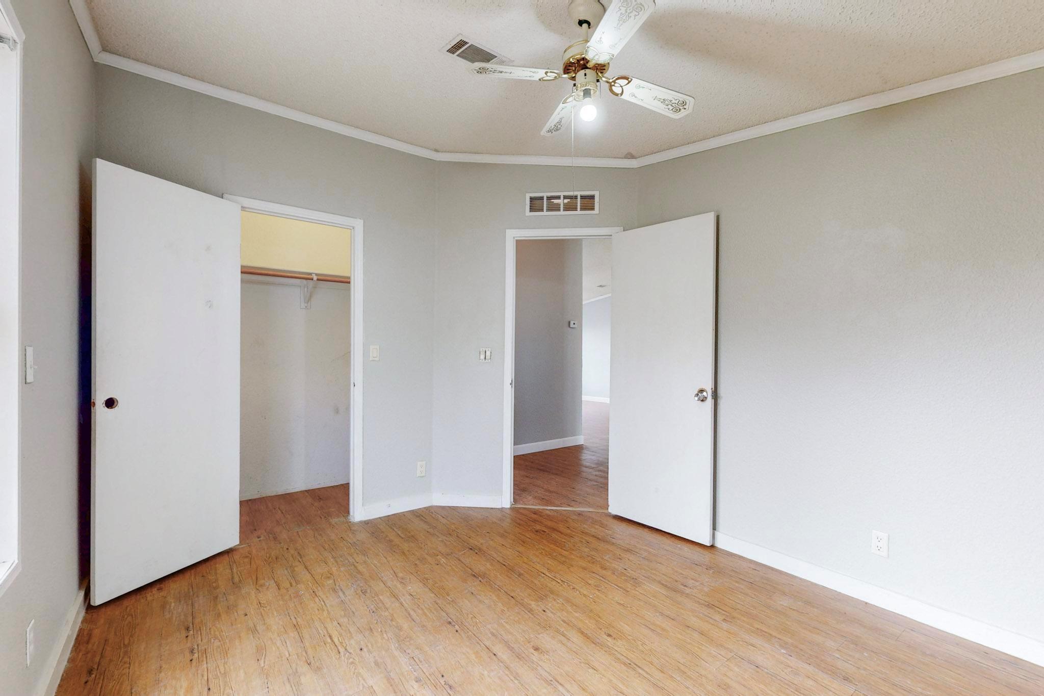 262 Highway 290 E, Elgin, TX 78621