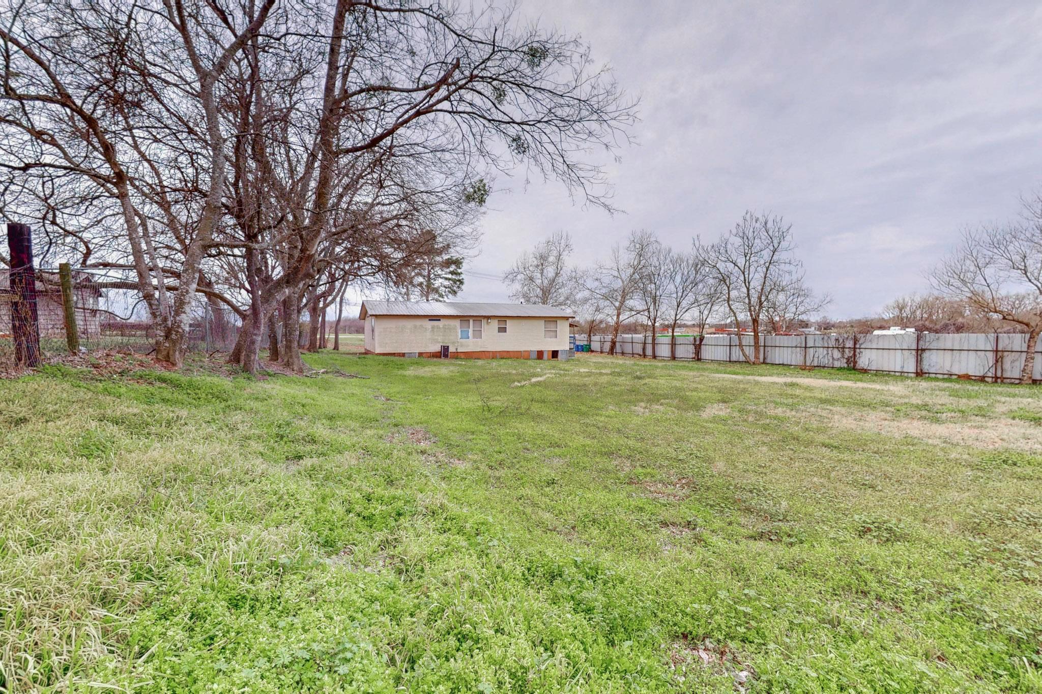 262 Highway 290 E, Elgin, TX 78621
