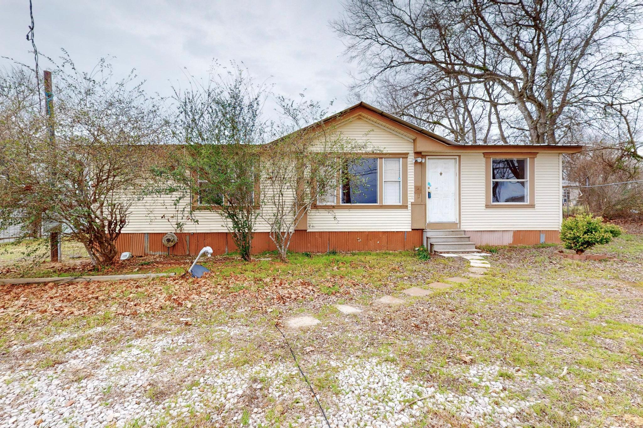 262 Highway 290 E, Elgin, TX 78621