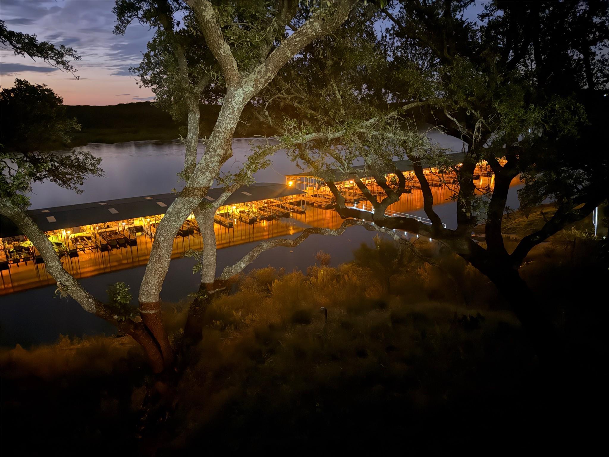 633 Wesley Ridge Dr, Spicewood, TX 78669