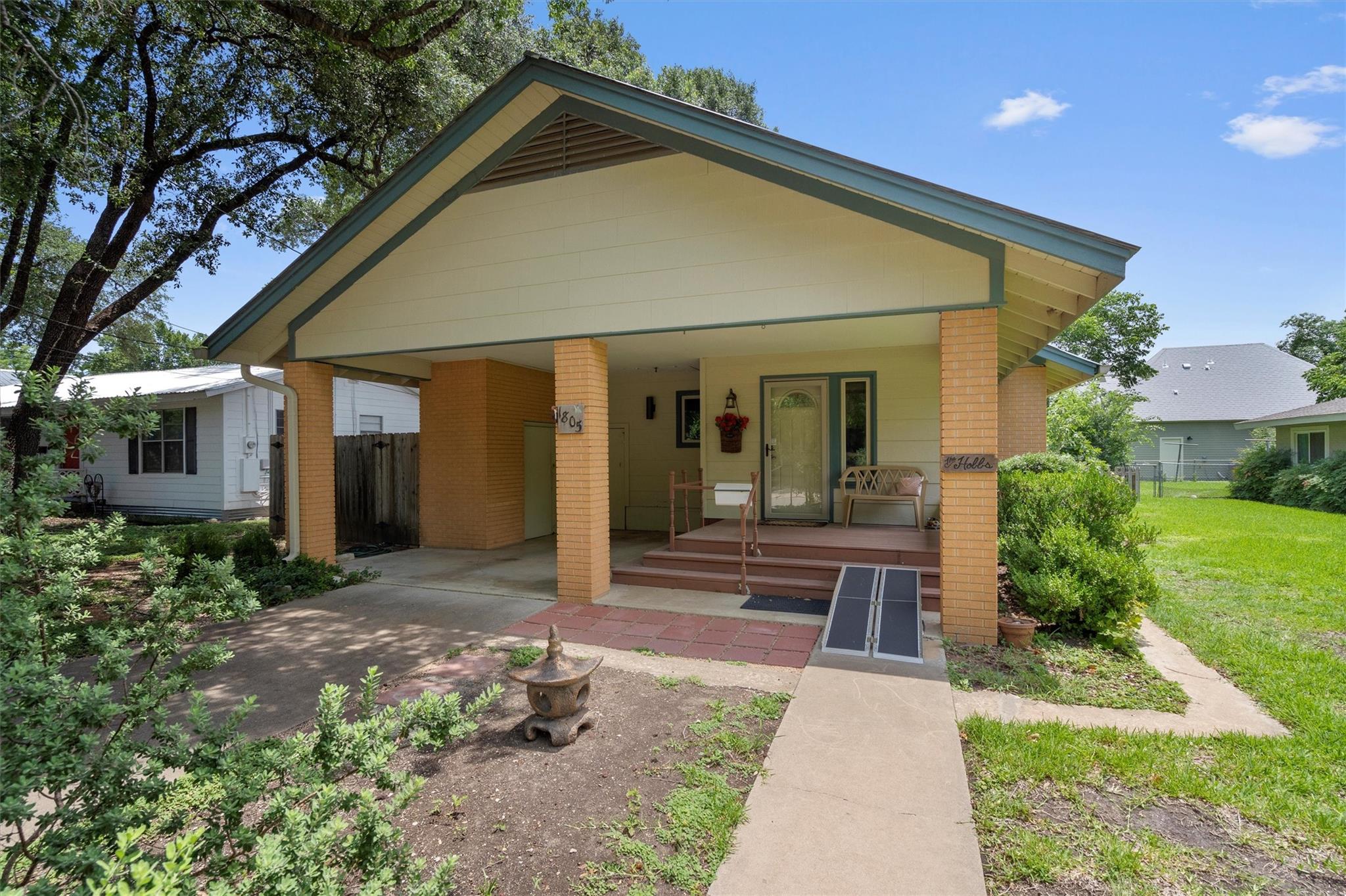 1805 Eubank St, Georgetown, TX 78626