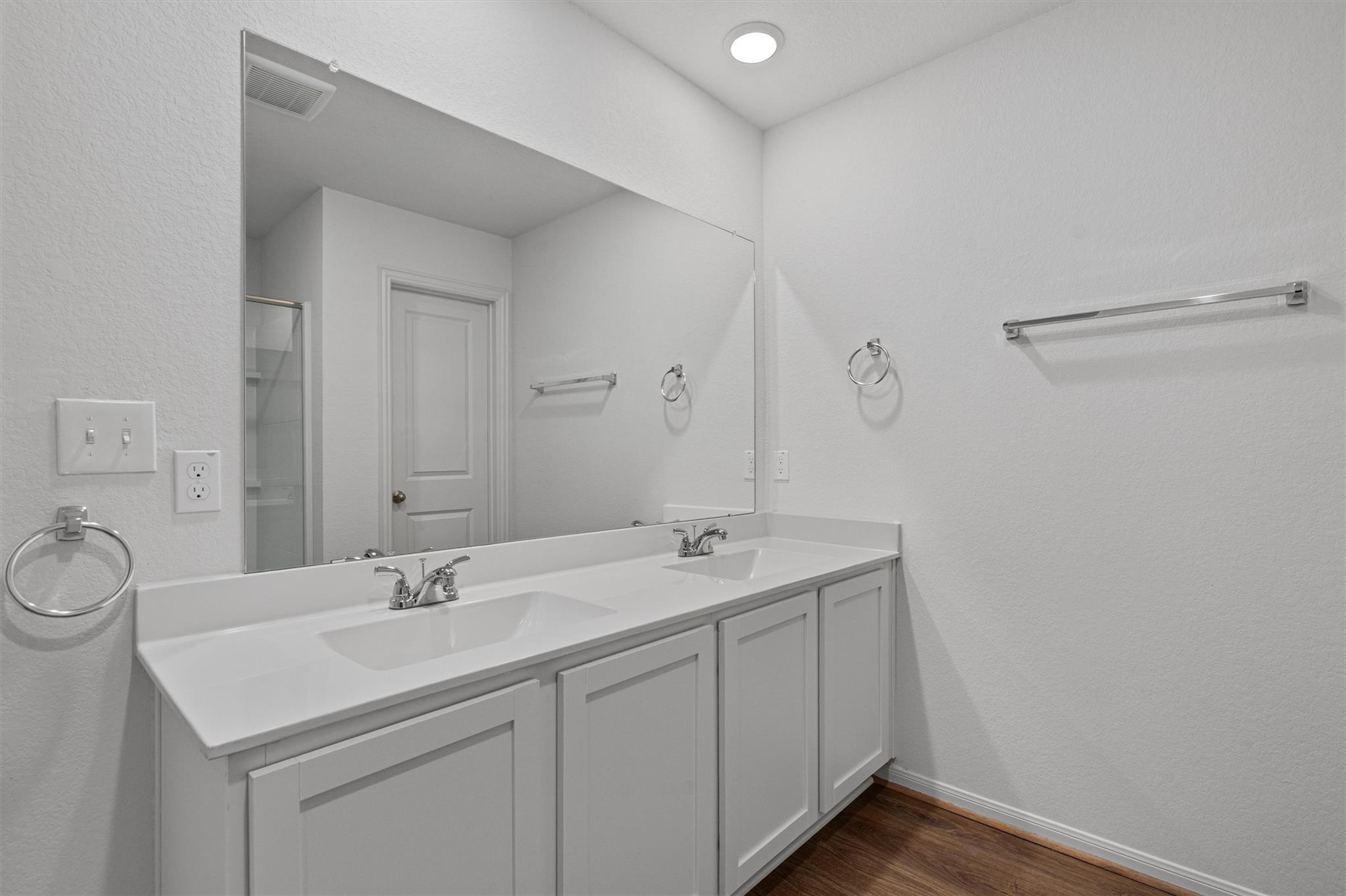 356 Kenai Dr, Kyle, TX 78640