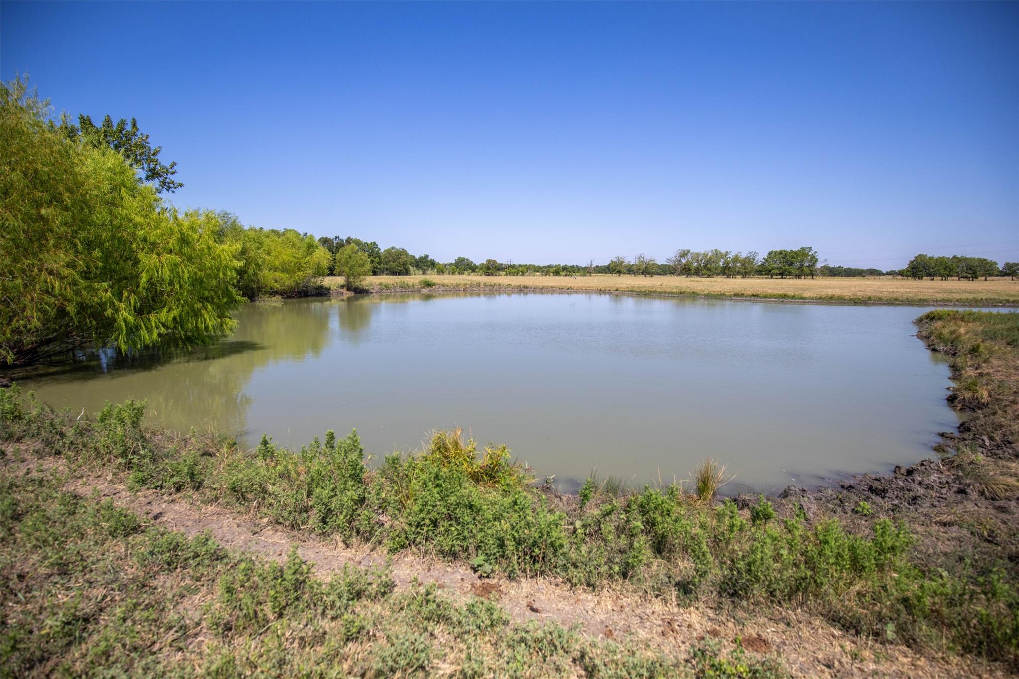 734 E FM 485, Cameron, TX 76520