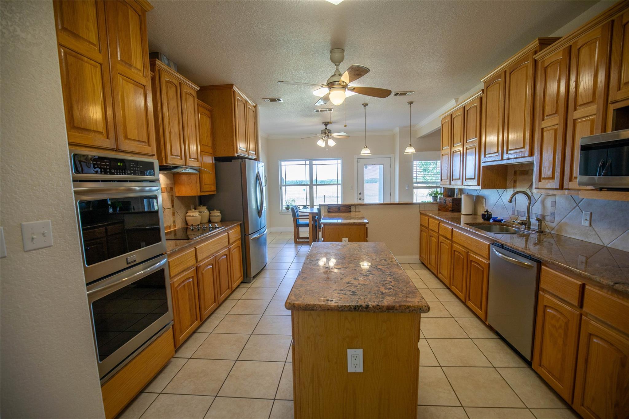 734 E FM 485, Cameron, TX 76520