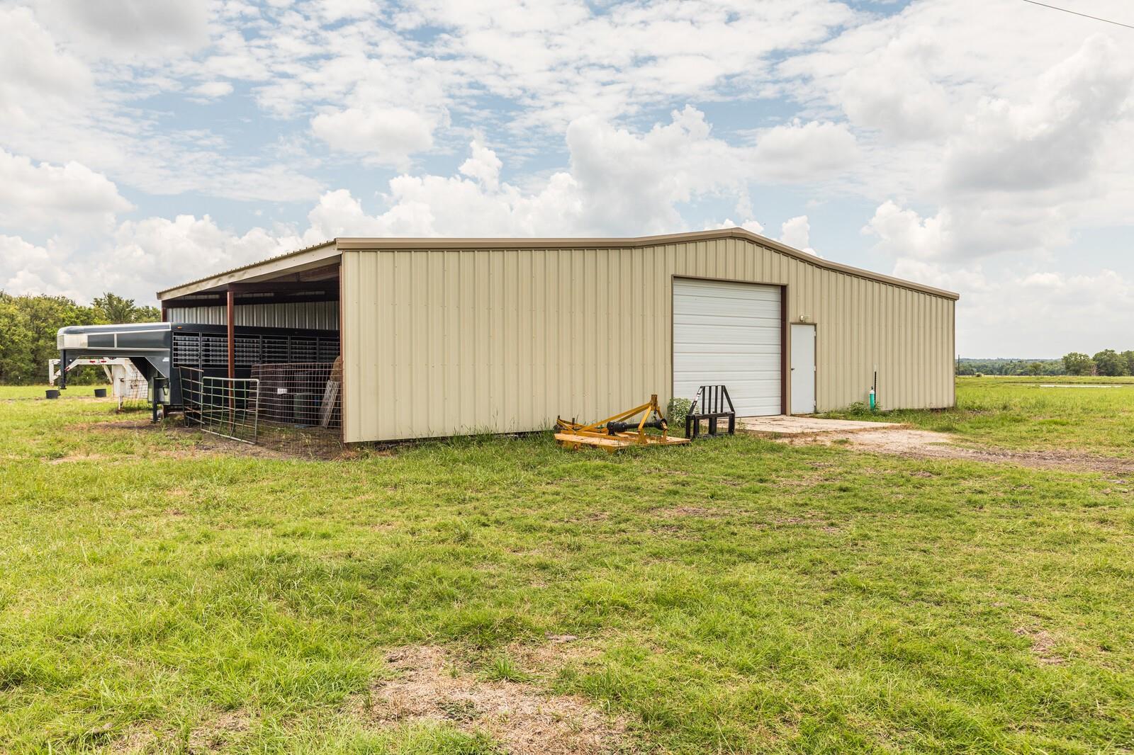 734 E FM 485, Cameron, TX 76520