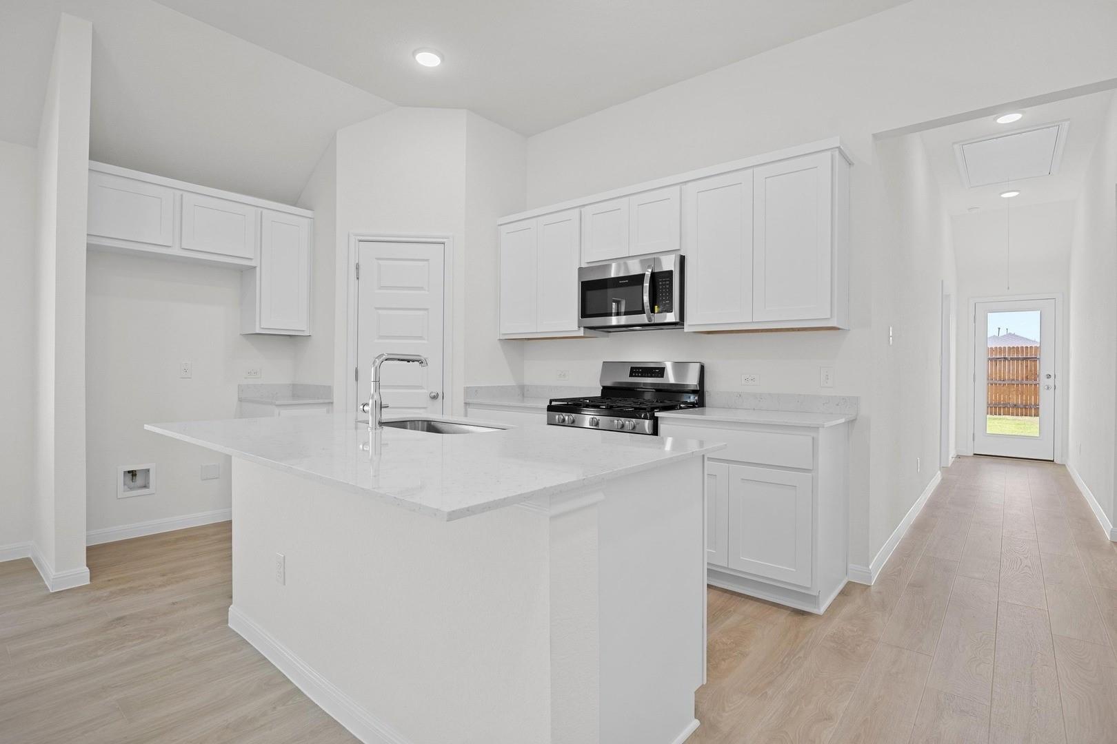 277 Bendecido Loop, Elgin, TX 78621