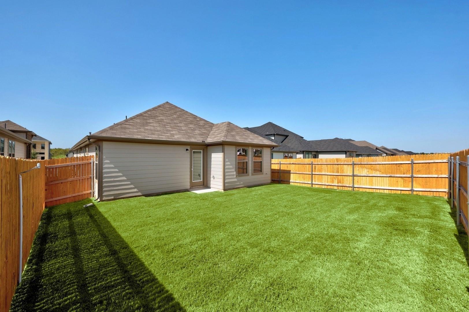 277 Bendecido Loop, Elgin, TX 78621