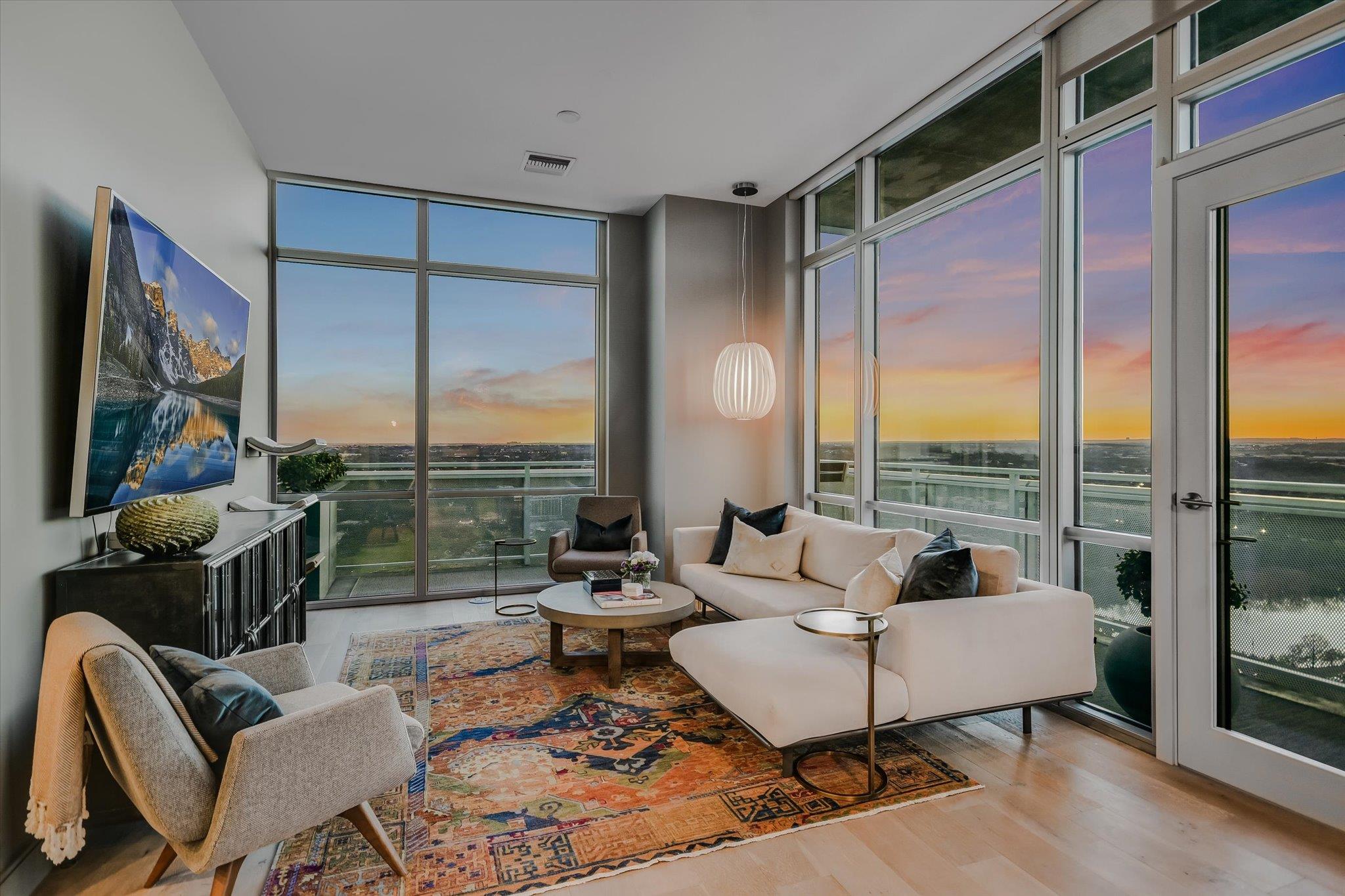 222 West Ave # 3002, Austin, TX 78701