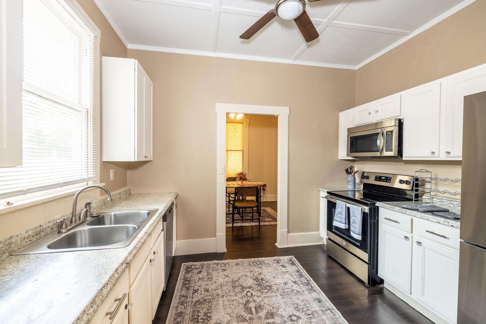 626 Saint Vincent St, Gonzales, TX 78629
