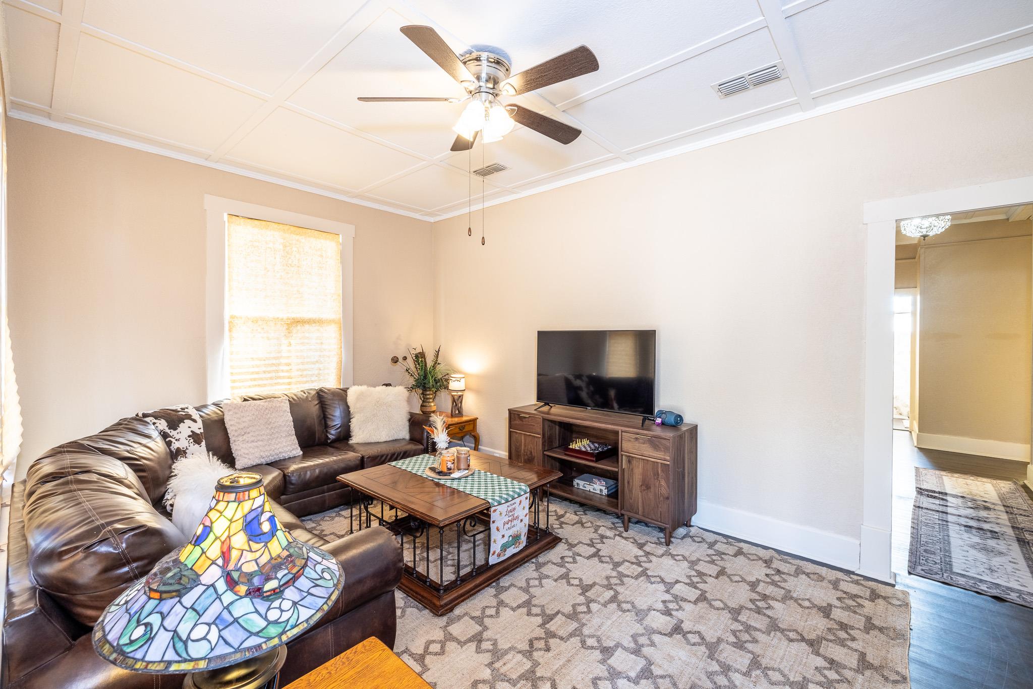 626 Saint Vincent St, Gonzales, TX 78629