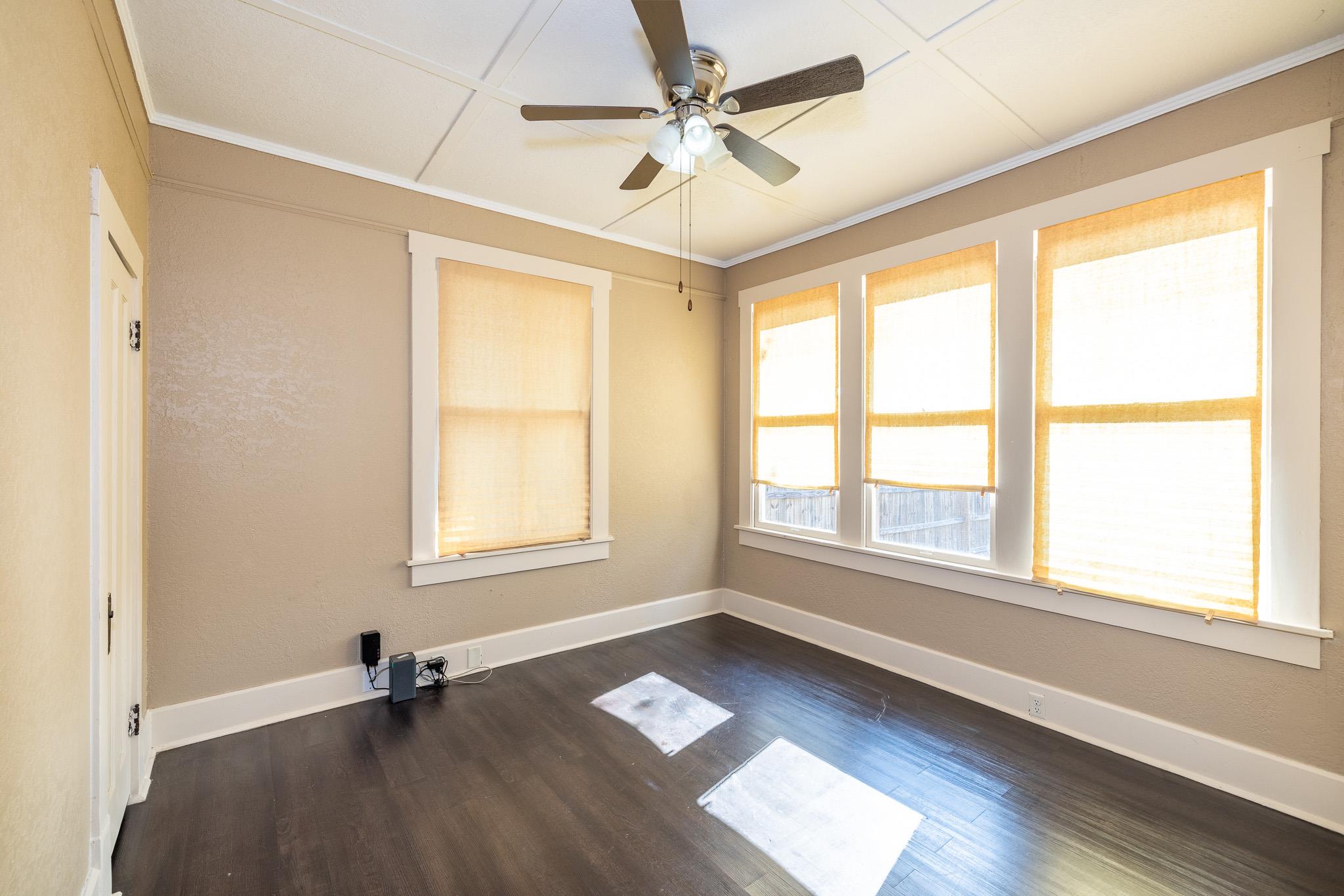 626 Saint Vincent St, Gonzales, TX 78629