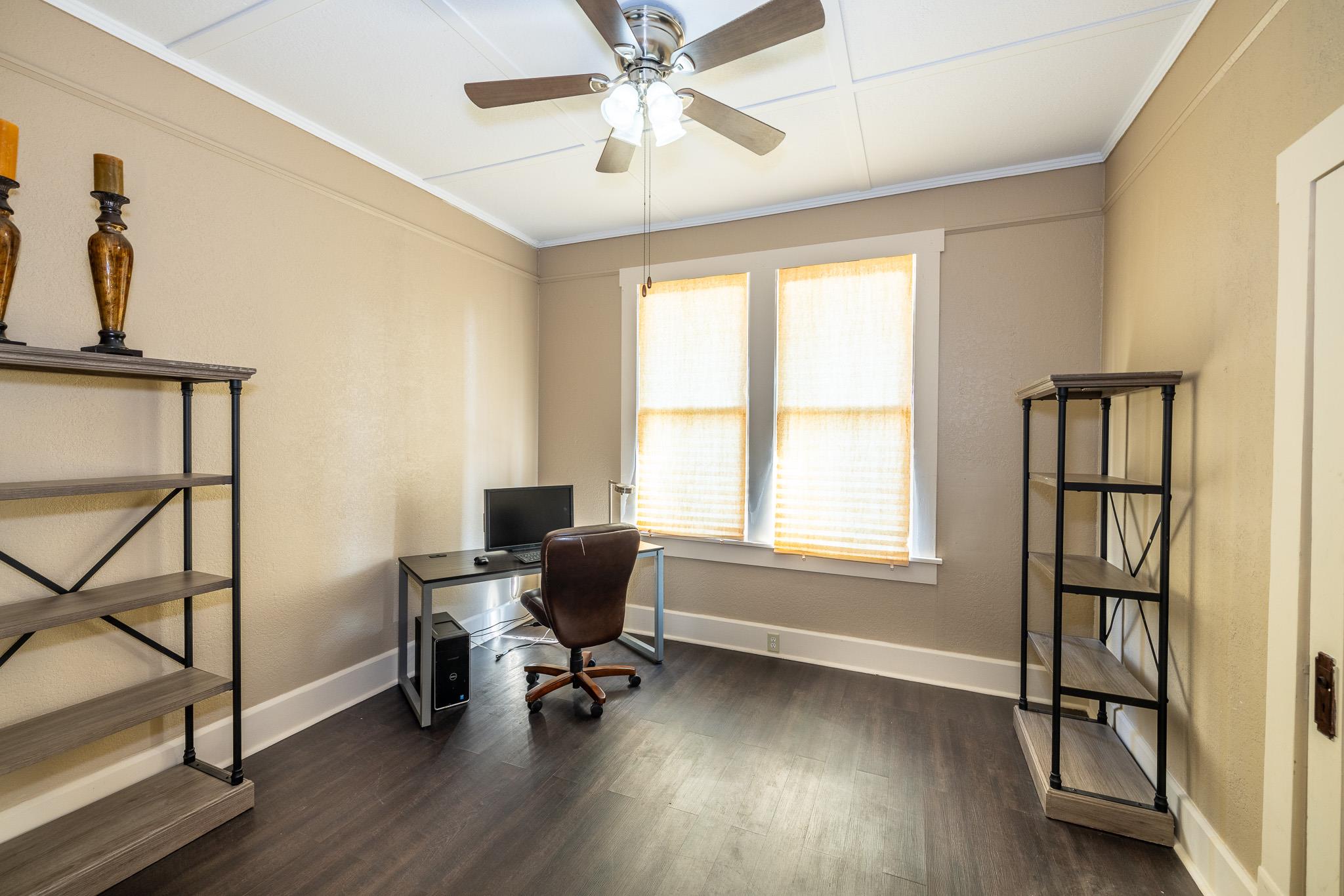 626 Saint Vincent St, Gonzales, TX 78629