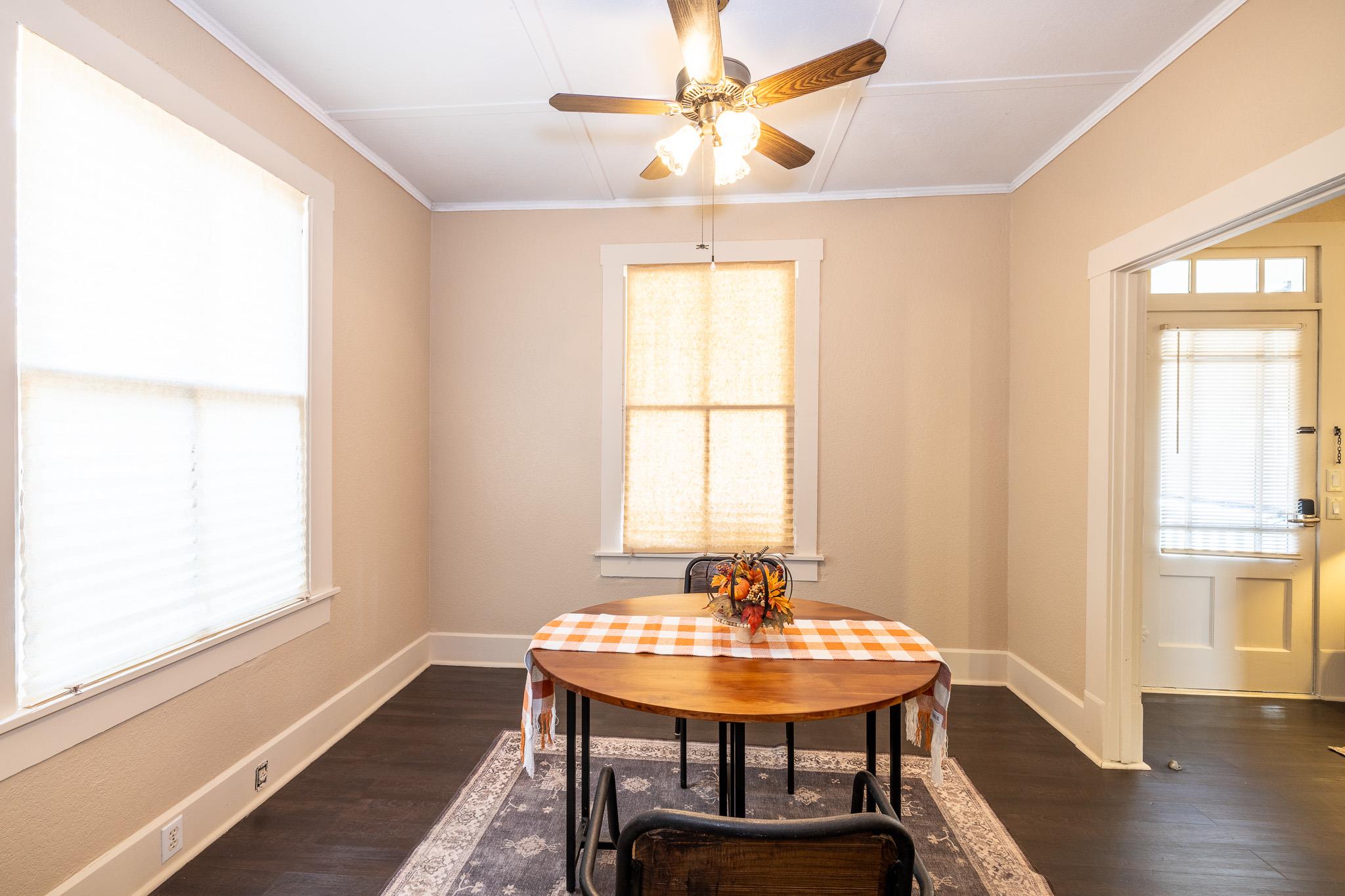 626 Saint Vincent St, Gonzales, TX 78629