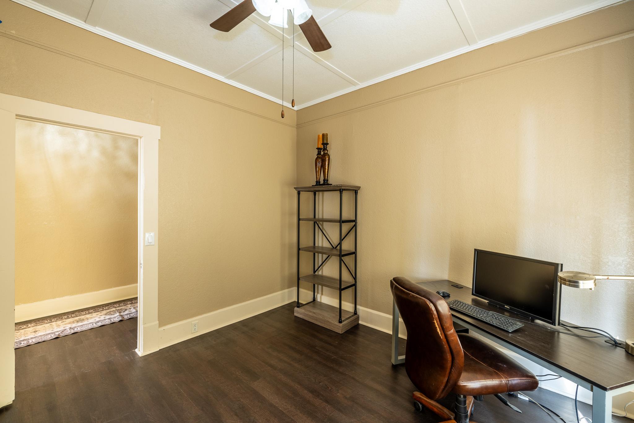 626 Saint Vincent St, Gonzales, TX 78629