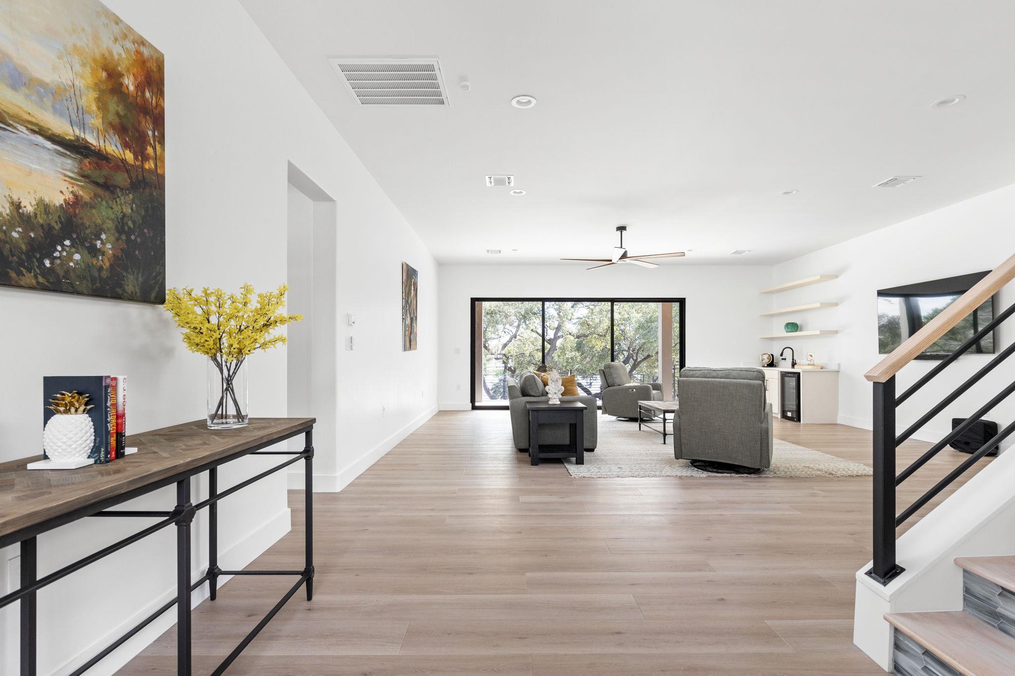 1105 Oak Hurst Rd, Austin, TX 78734