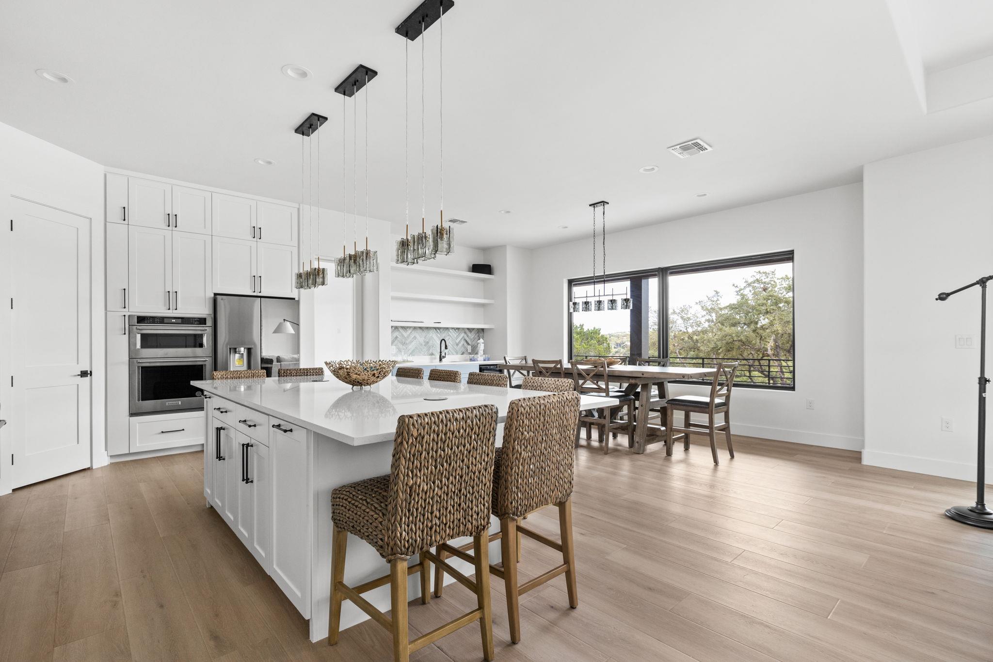 1105 Oak Hurst Rd, Austin, TX 78734