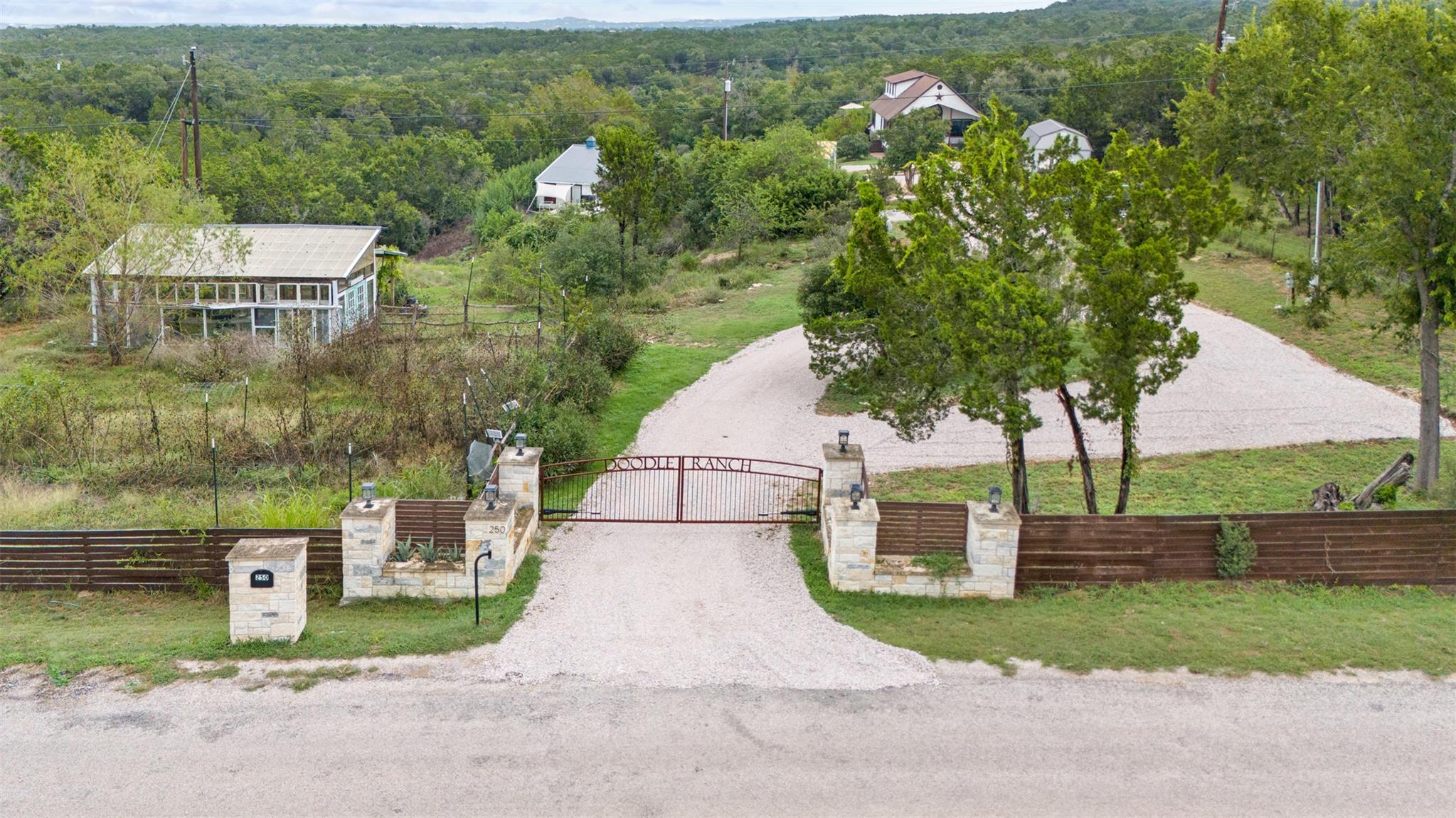 250 Kothmann Rd, Dripping Springs, TX 78620