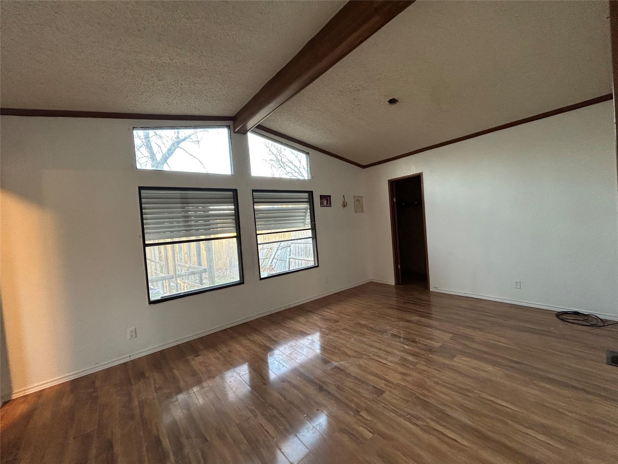 310 East Rd, Granbury, TX 76049