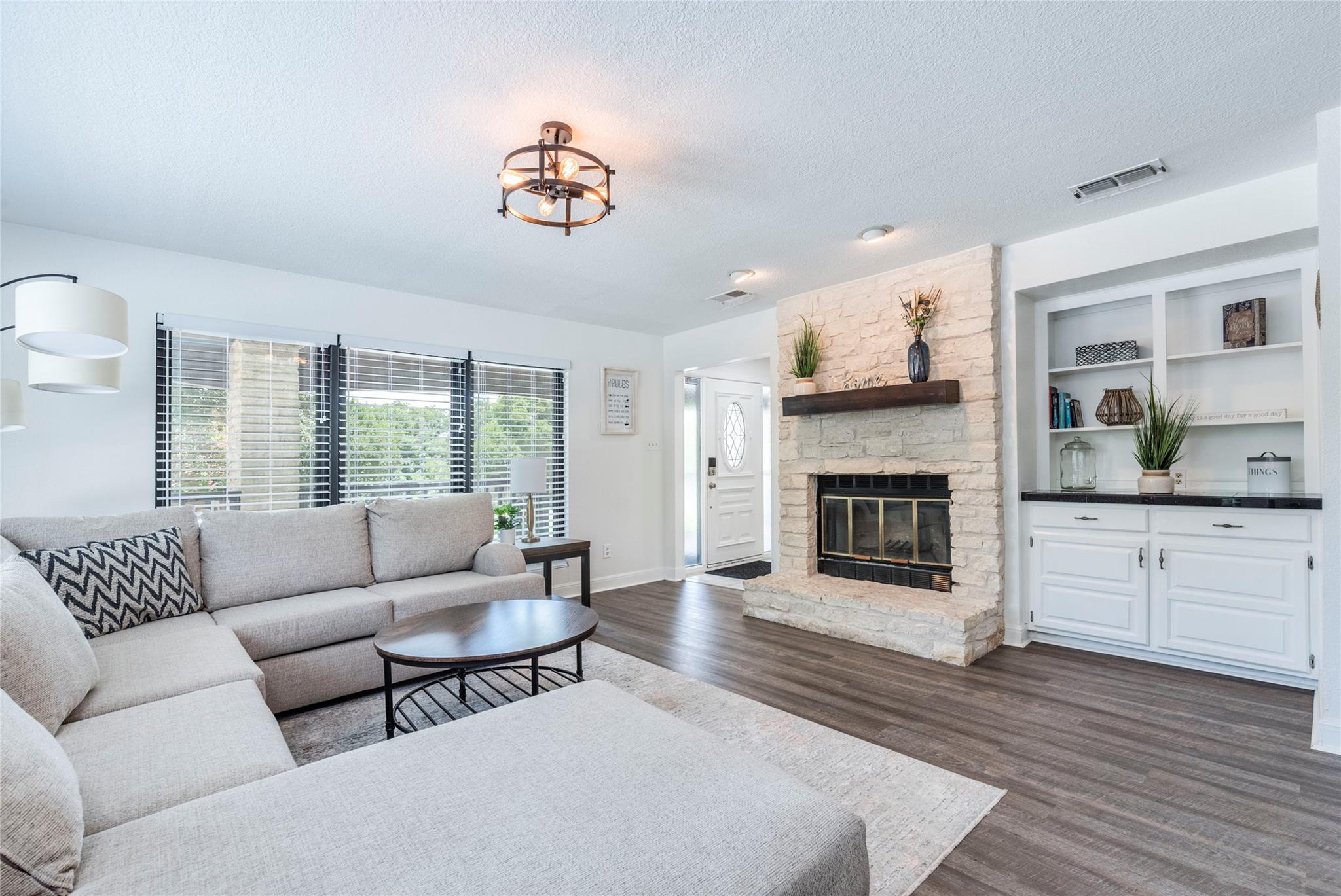 13113 Mansfield Dr, Austin, TX 78732