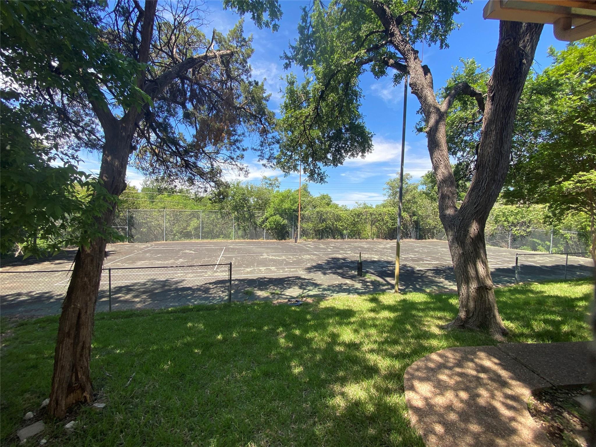 8910 Wildridge Dr, Austin, TX 78759