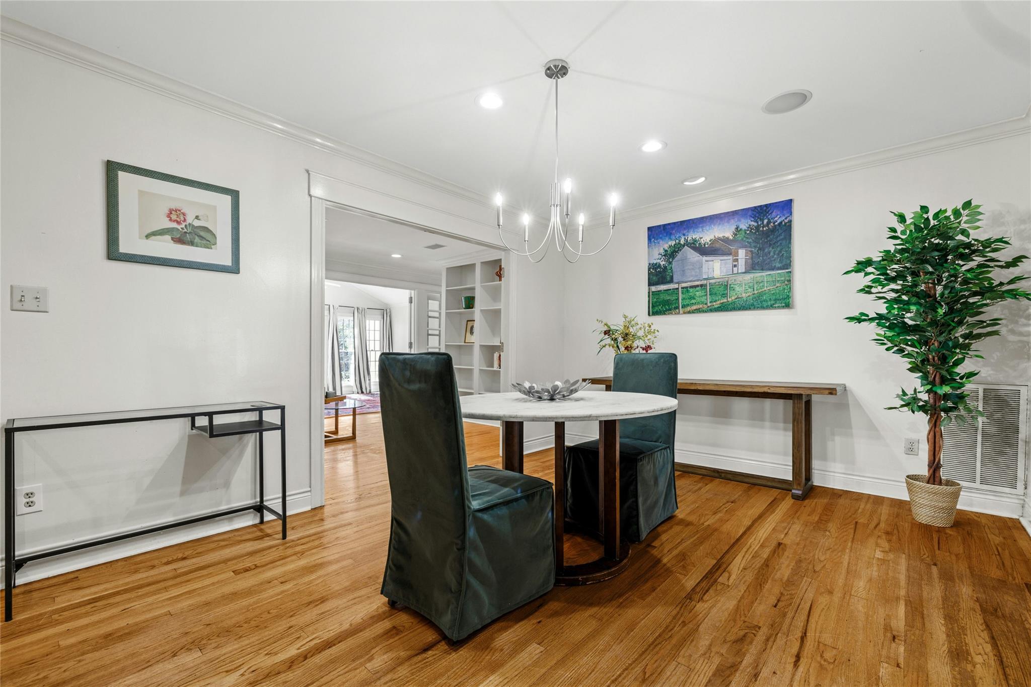 6107 Bull Creek Rd, Austin, TX 78757