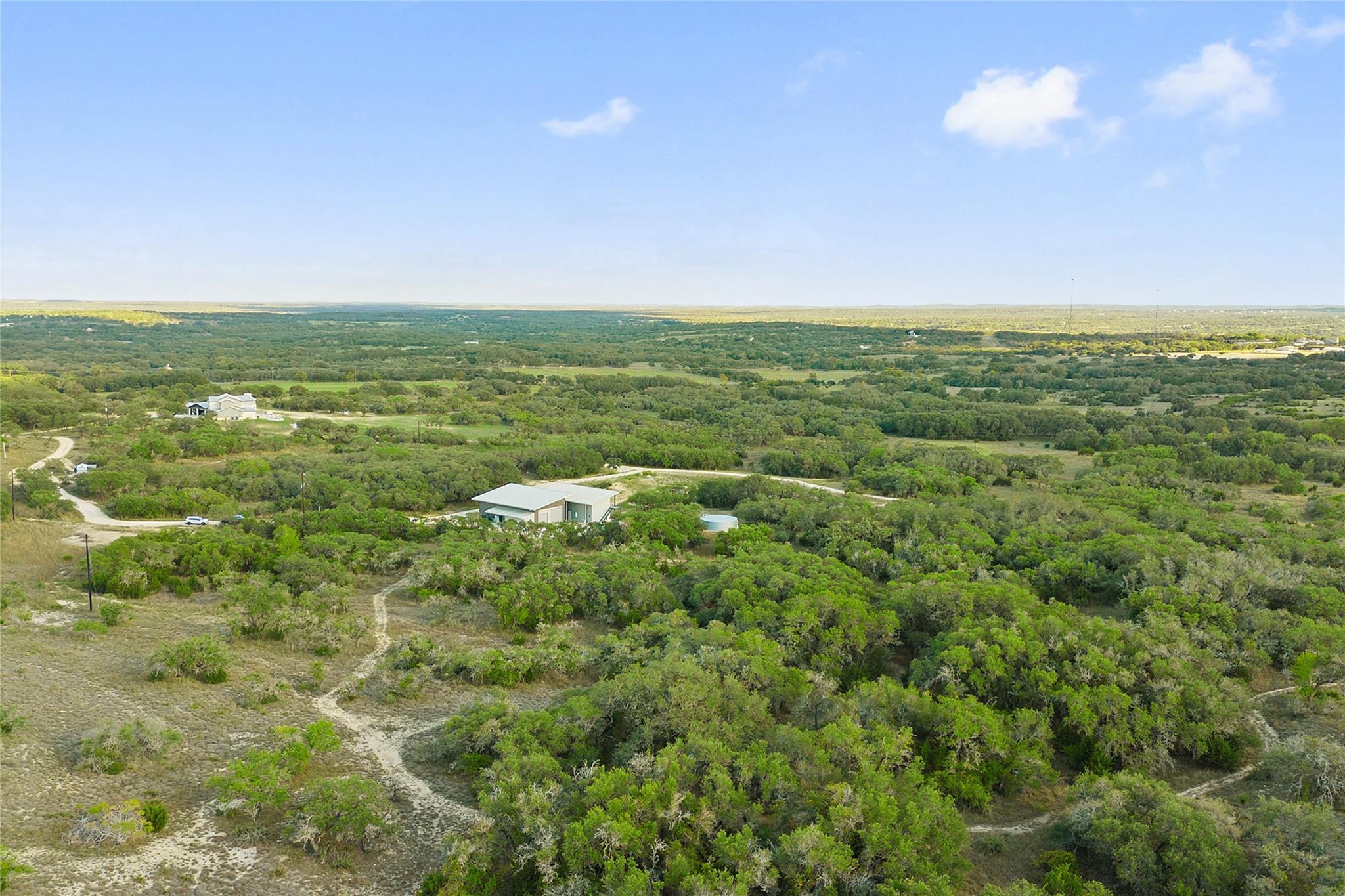 370 Gray Wolf, Blanco, TX 78606