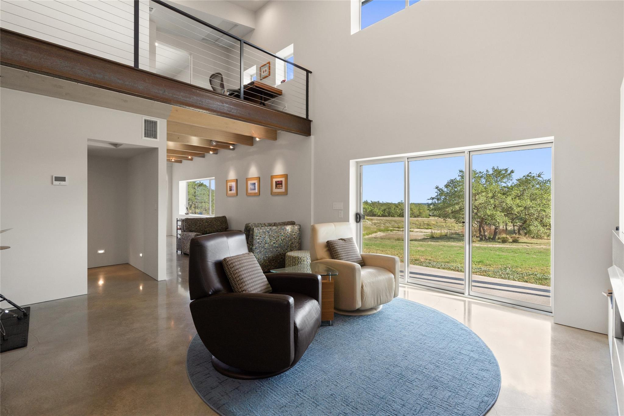 370 Gray Wolf, Blanco, TX 78606