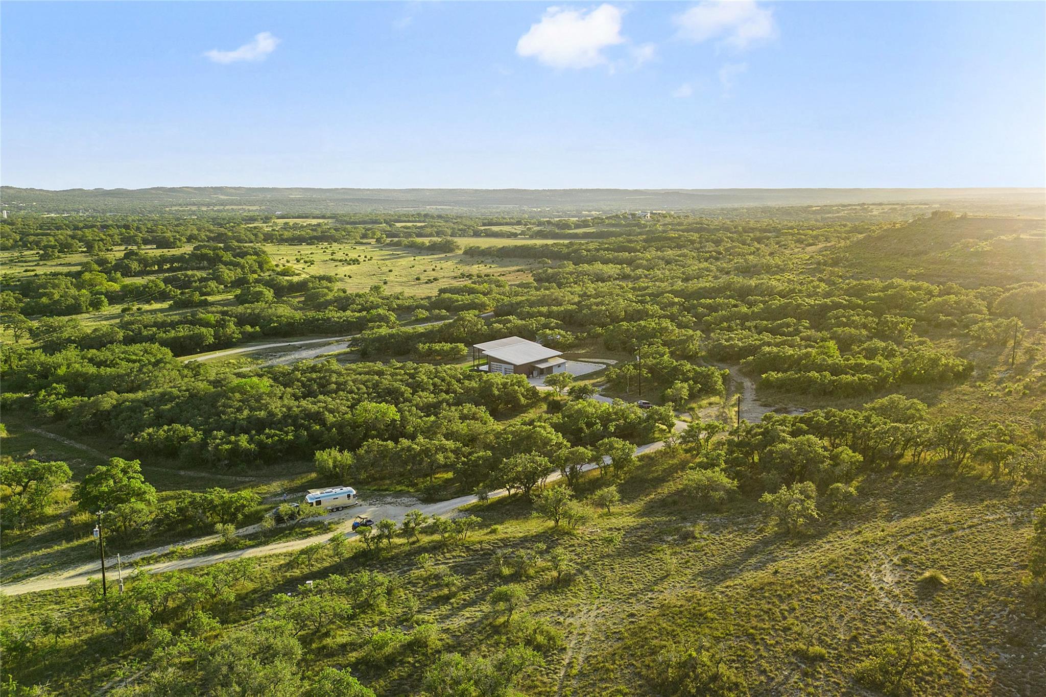 370 Gray Wolf, Blanco, TX 78606