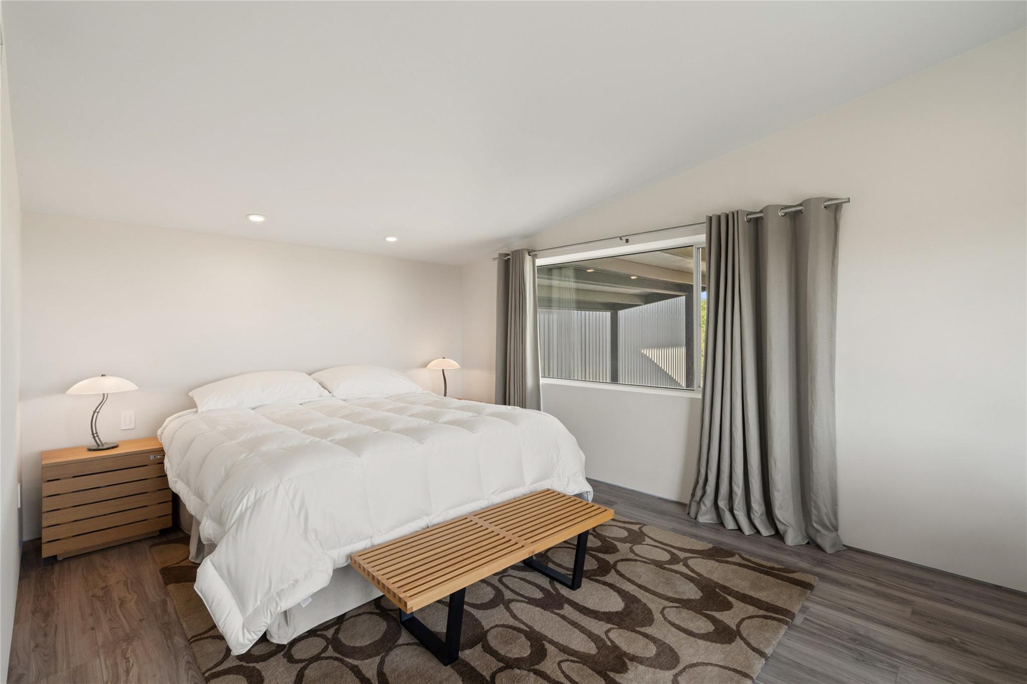 370 Gray Wolf, Blanco, TX 78606