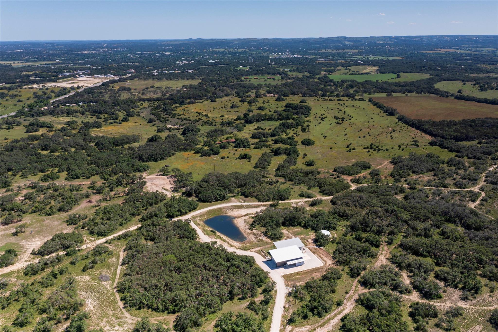 370 Gray Wolf, Blanco, TX 78606