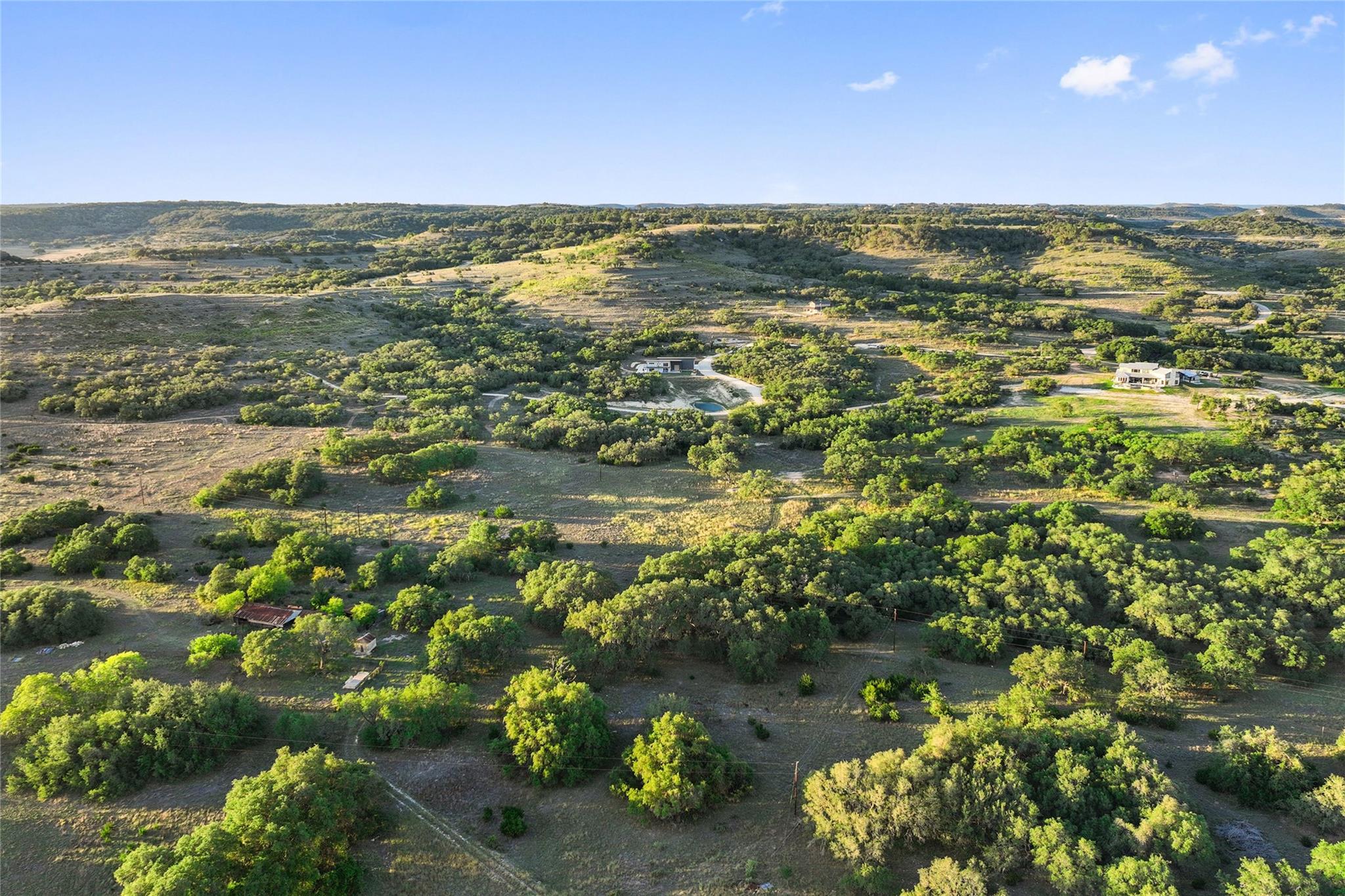 370 Gray Wolf, Blanco, TX 78606