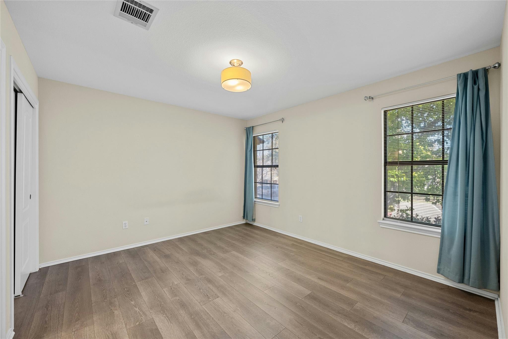 11901 Swearingen Dr # 103, Austin, TX 78758